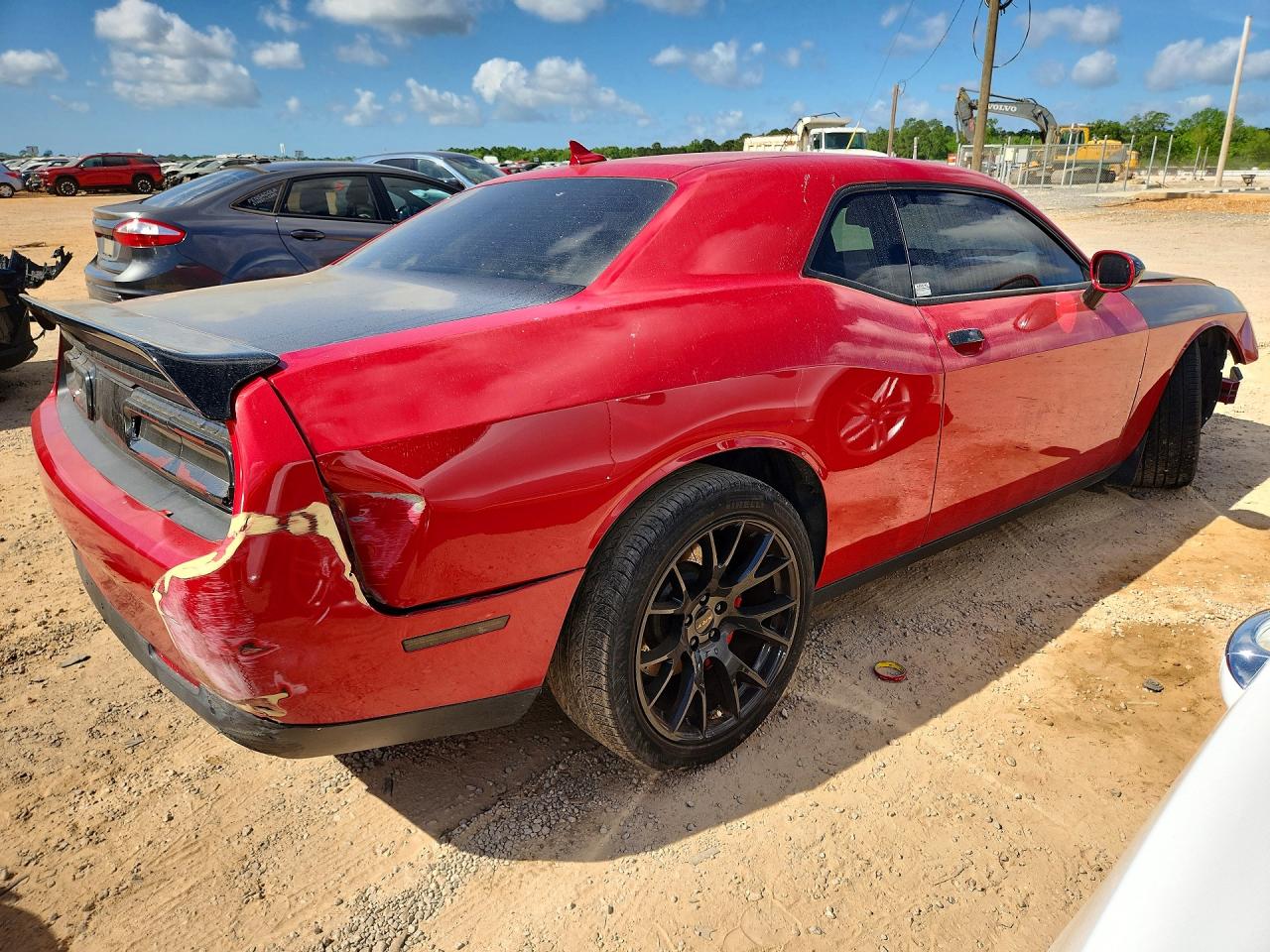 2015 Dodge Challenger Srt 392 Red vin: 2C3CDZDJ3FH797720