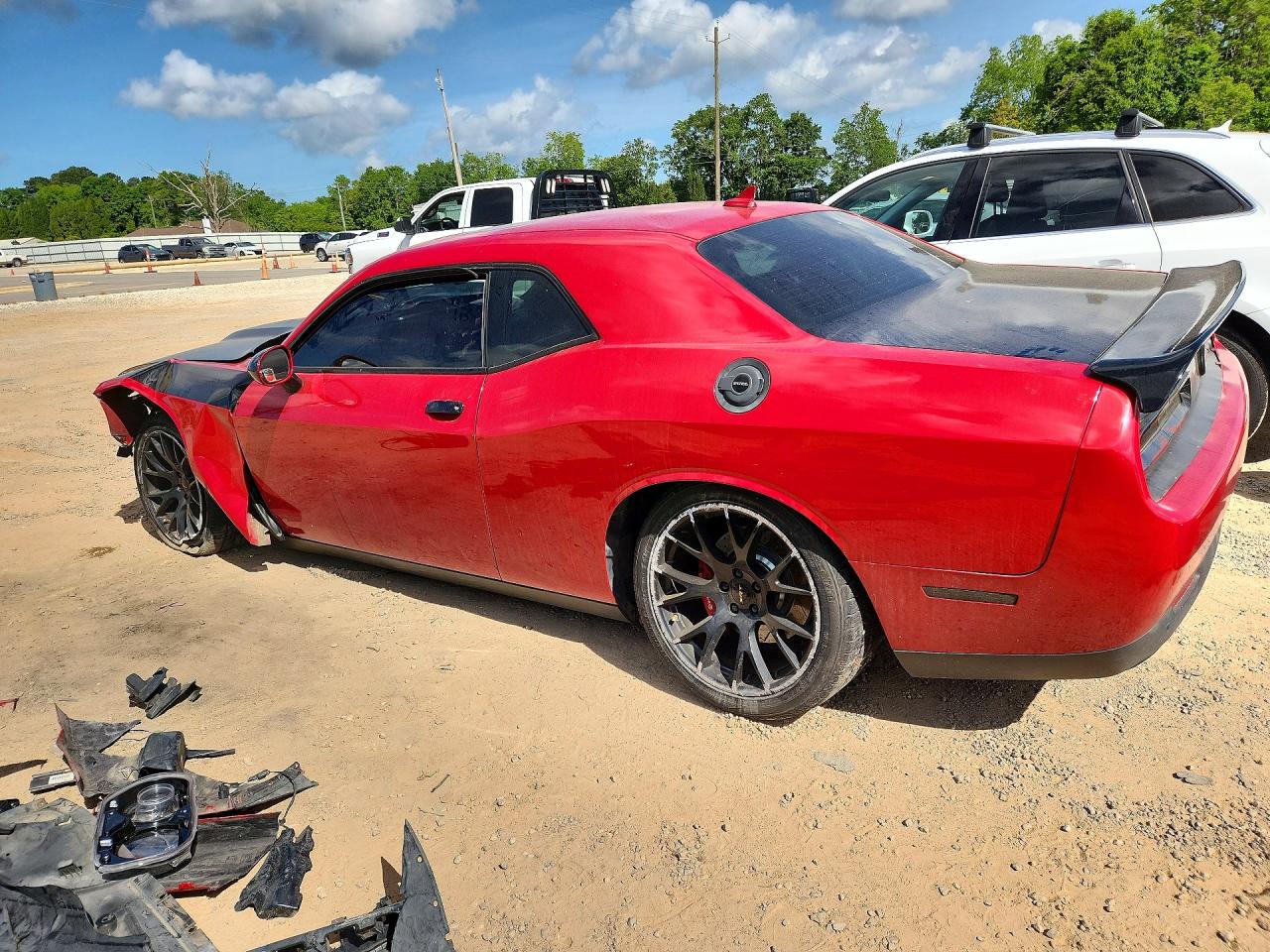 2015 Dodge Challenger Srt 392 Red vin: 2C3CDZDJ3FH797720