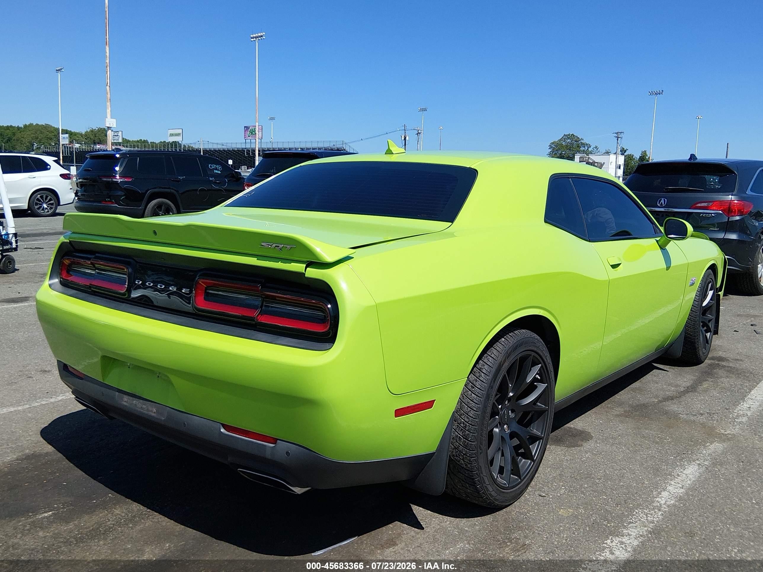 2015 Dodge Challenger Srt 392 Green vin: 2C3CDZDJ5FH709752