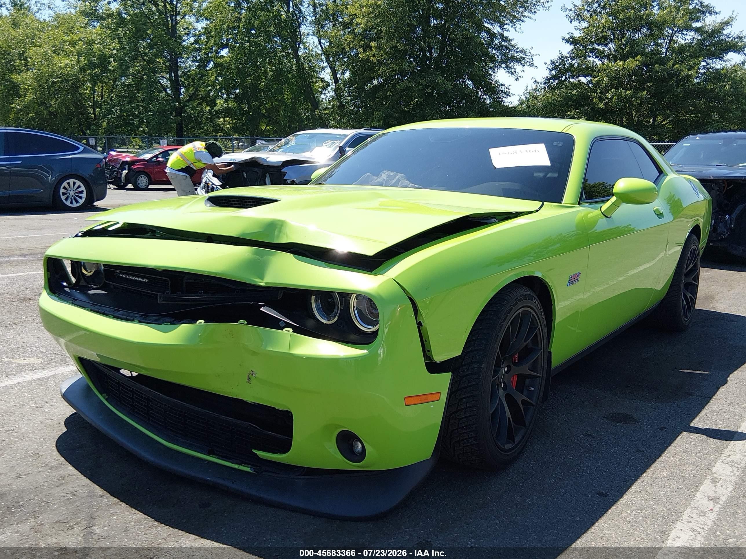 2015 Dodge Challenger Srt 392 Green vin: 2C3CDZDJ5FH709752