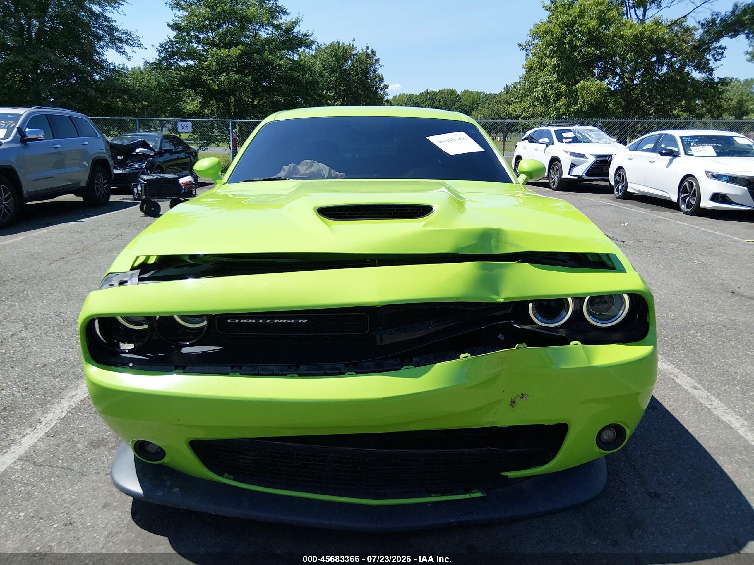 2015 Dodge Challenger Srt 392 Green vin: 2C3CDZDJ5FH709752