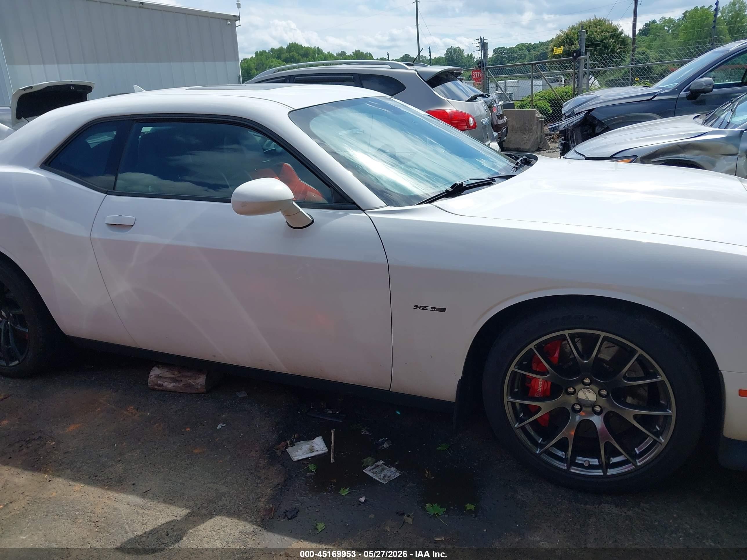 2015 Dodge Challenger Srt 392 White vin: 2C3CDZDJXFH706152