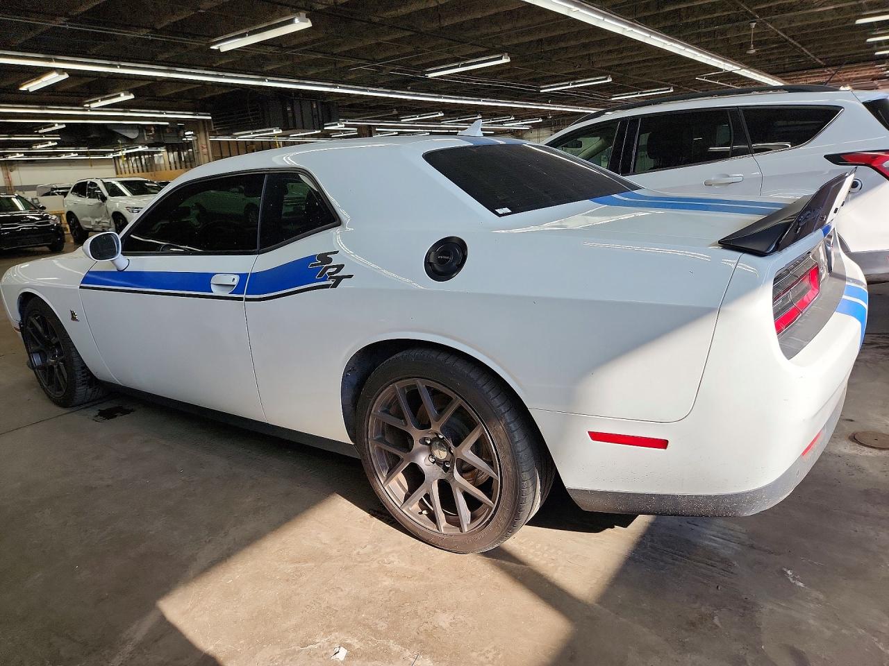 2016 Dodge Challenger R/t Scat Pack Белый vin: 2C3CDZFJ6GH234451
