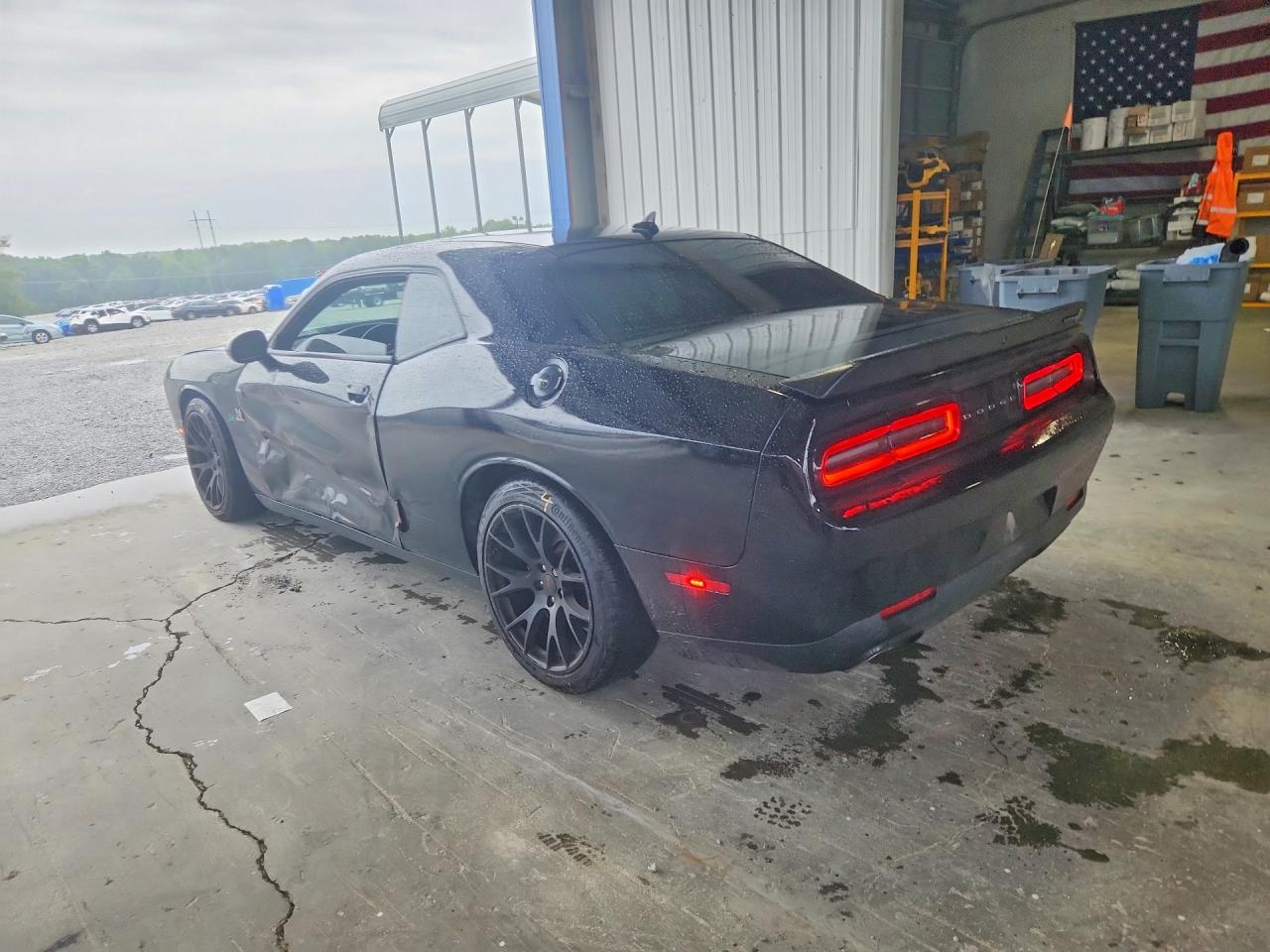 2016 Dodge Challenger R Black vin: 2C3CDZFJ6GH256594