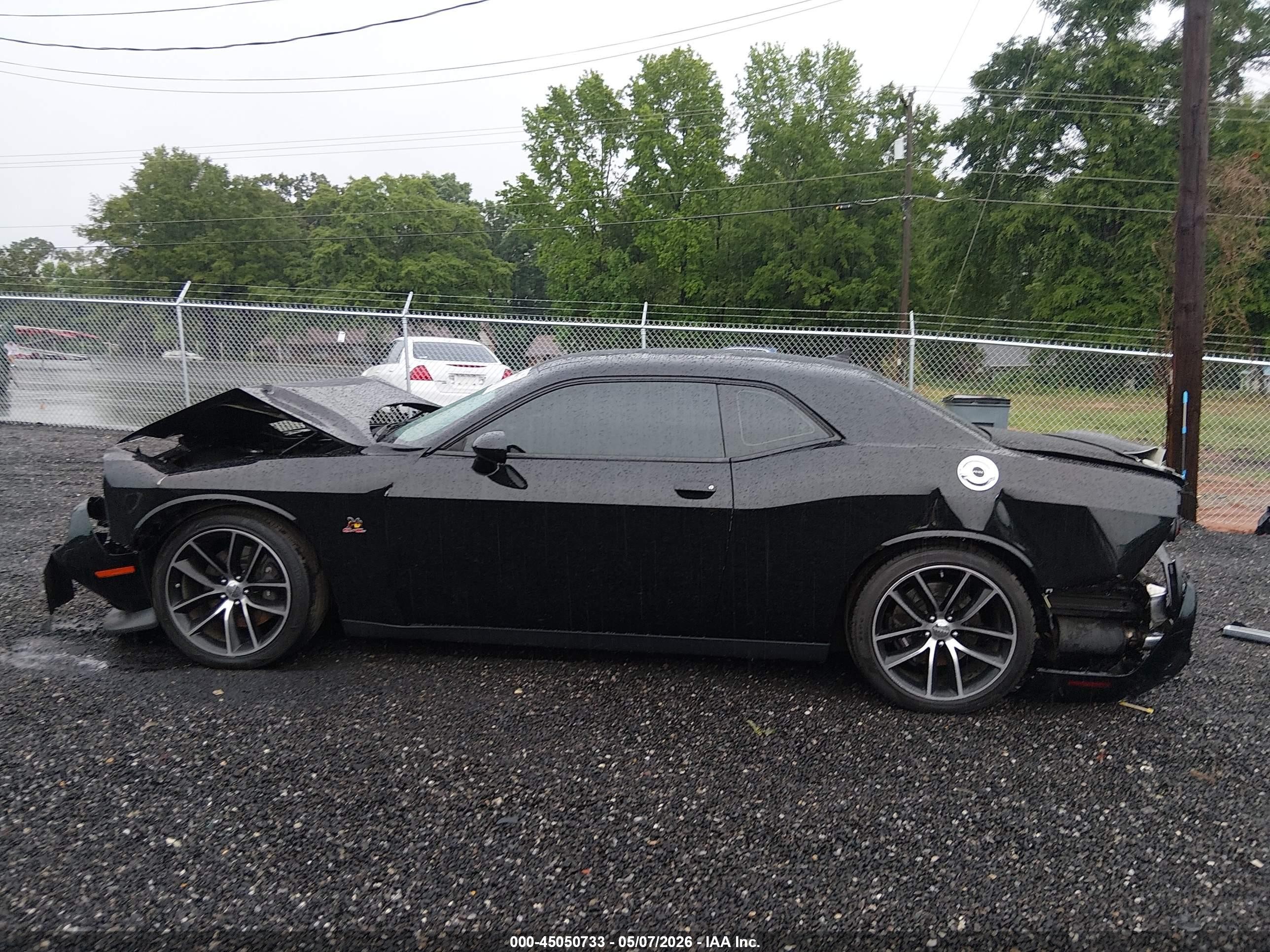 2016 Dodge Challenger R/t Scat Pack Black vin: 2C3CDZFJ7GH271525