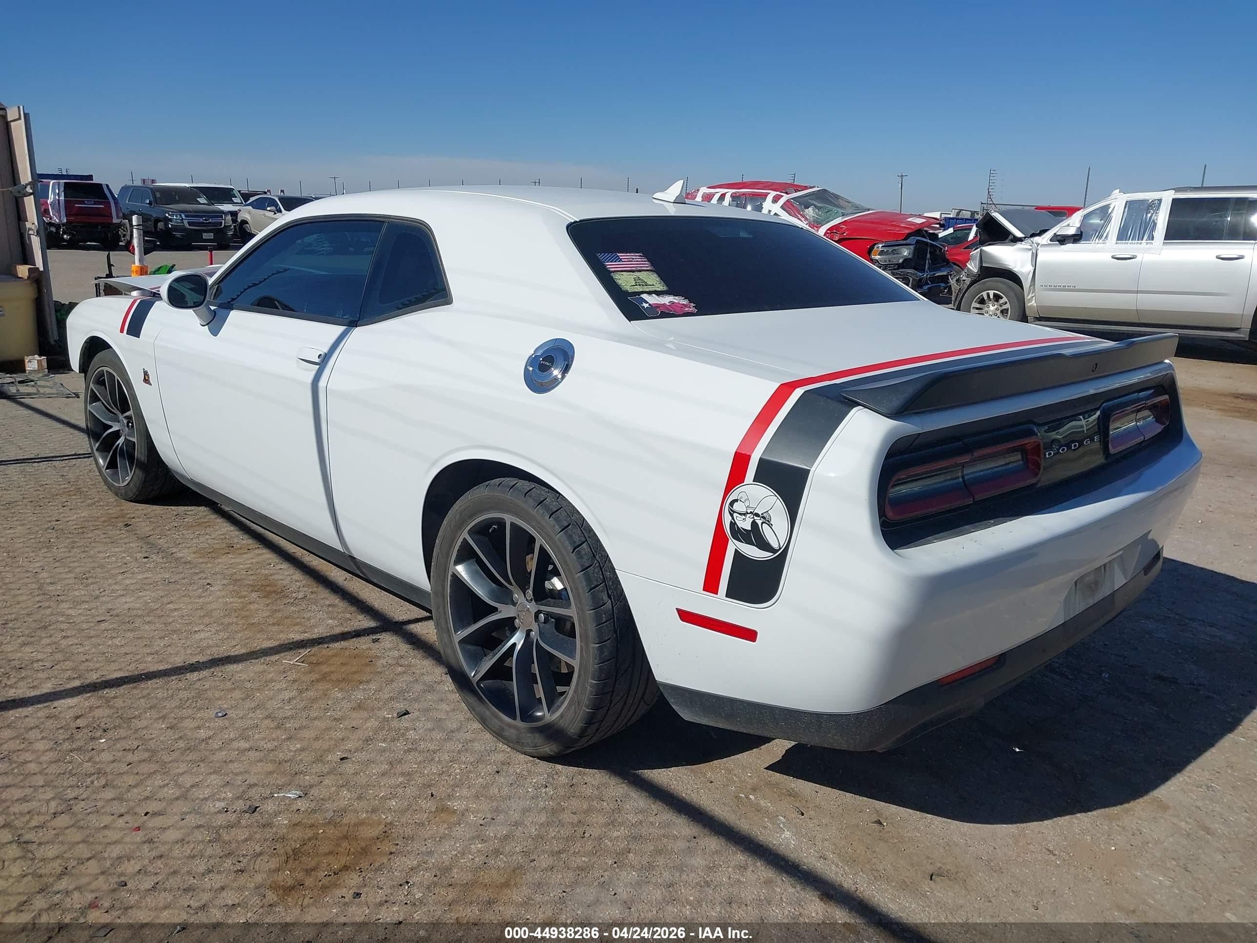 2015 Dodge Challenger R/t Scat Pack White vin: 2C3CDZFJXFH727886