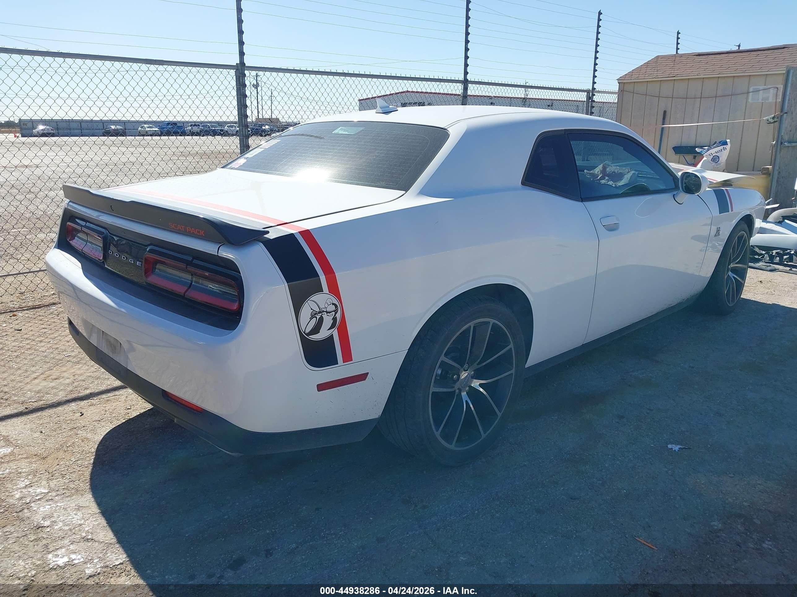 2015 Dodge Challenger R/t Scat Pack White vin: 2C3CDZFJXFH727886