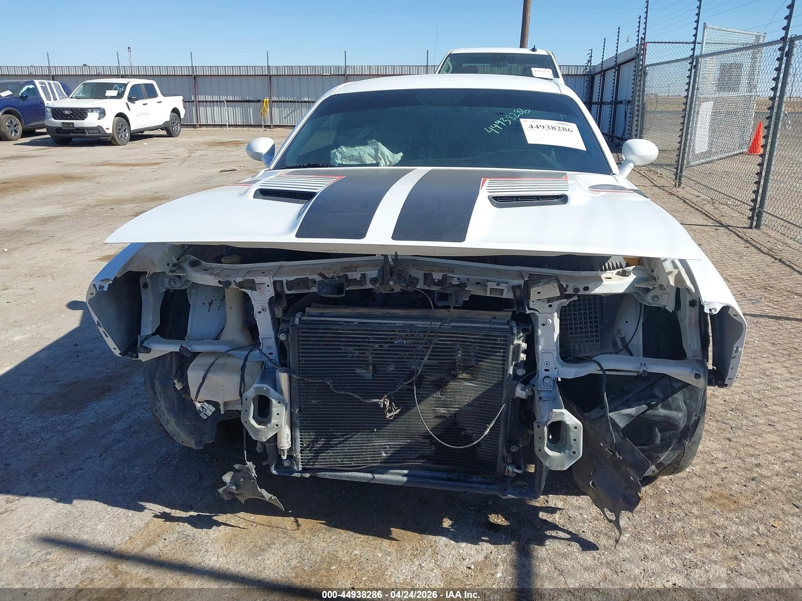 2015 Dodge Challenger R/t Scat Pack White vin: 2C3CDZFJXFH727886