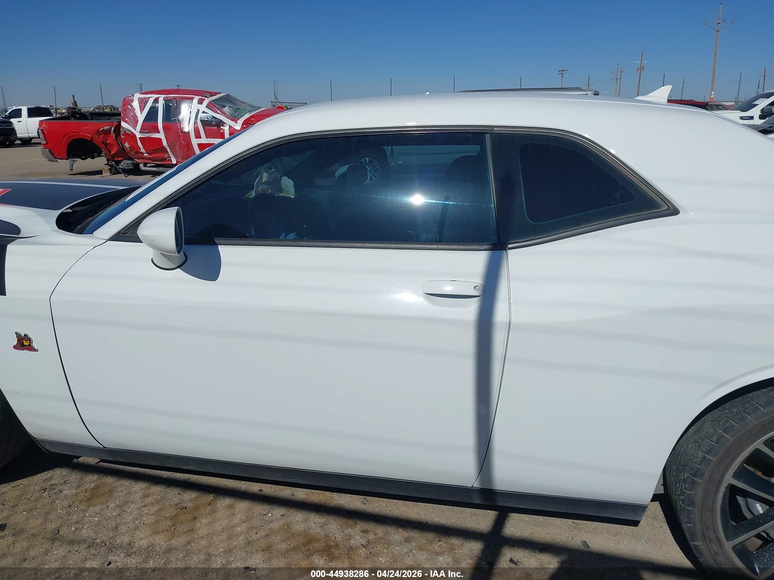 2015 Dodge Challenger R/t Scat Pack White vin: 2C3CDZFJXFH727886