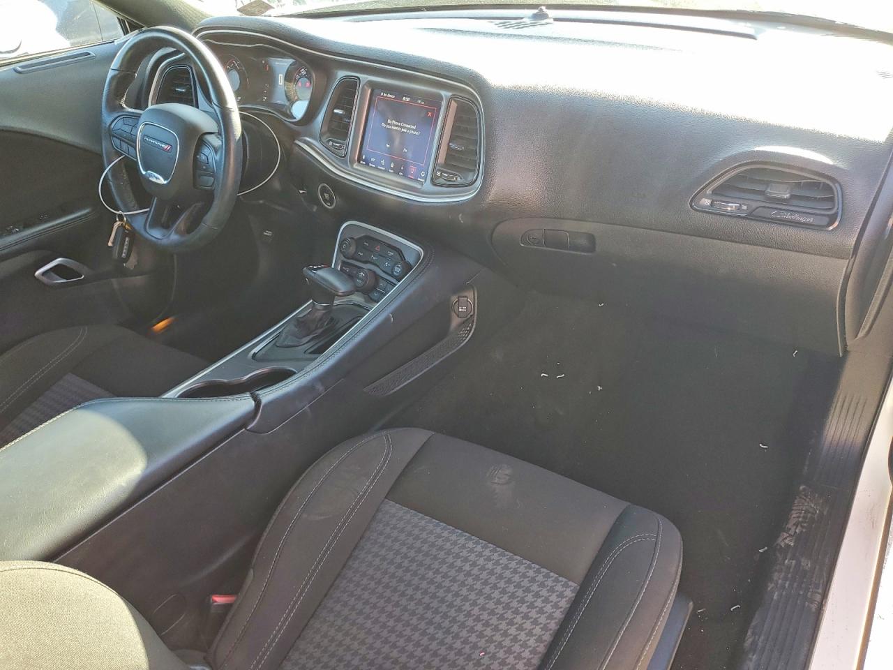 2021 Dodge Challenger Sxt White vin: 2C3CDZGG3MH662282