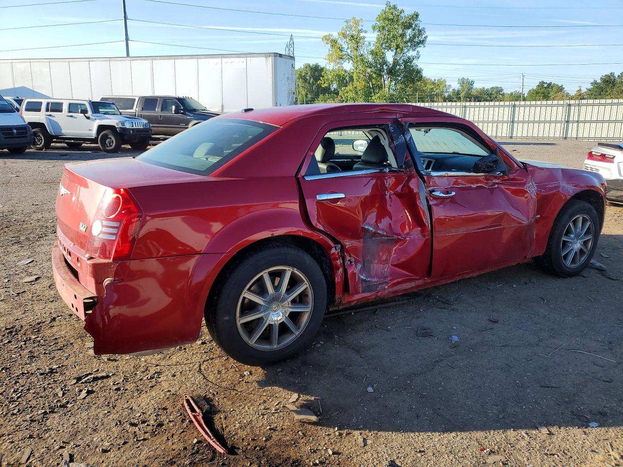 2010 Chrysler 300 Touring Red vin: 2C3CK5CV4AH113334