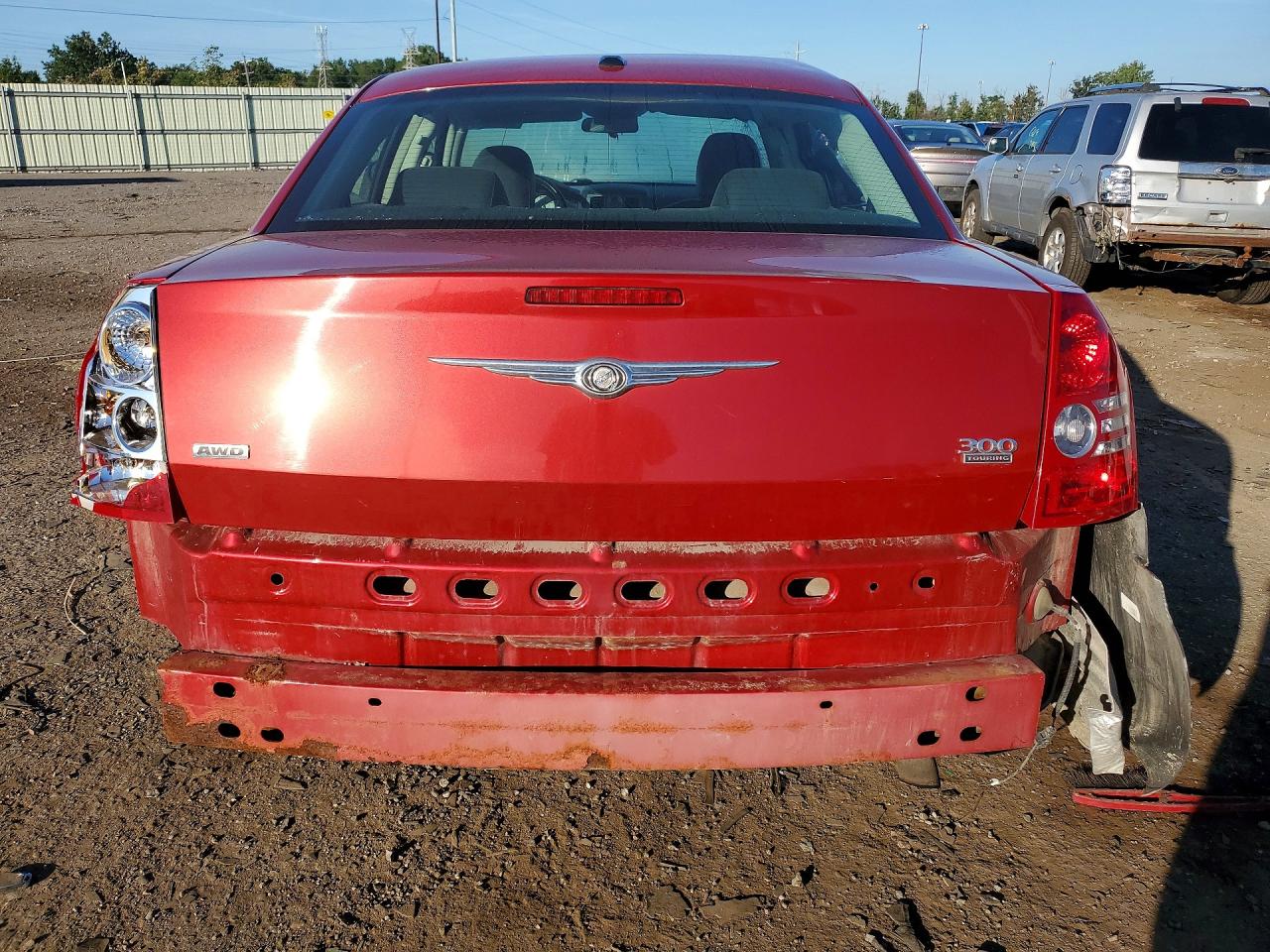 2010 Chrysler 300 Touring Red vin: 2C3CK5CV4AH113334