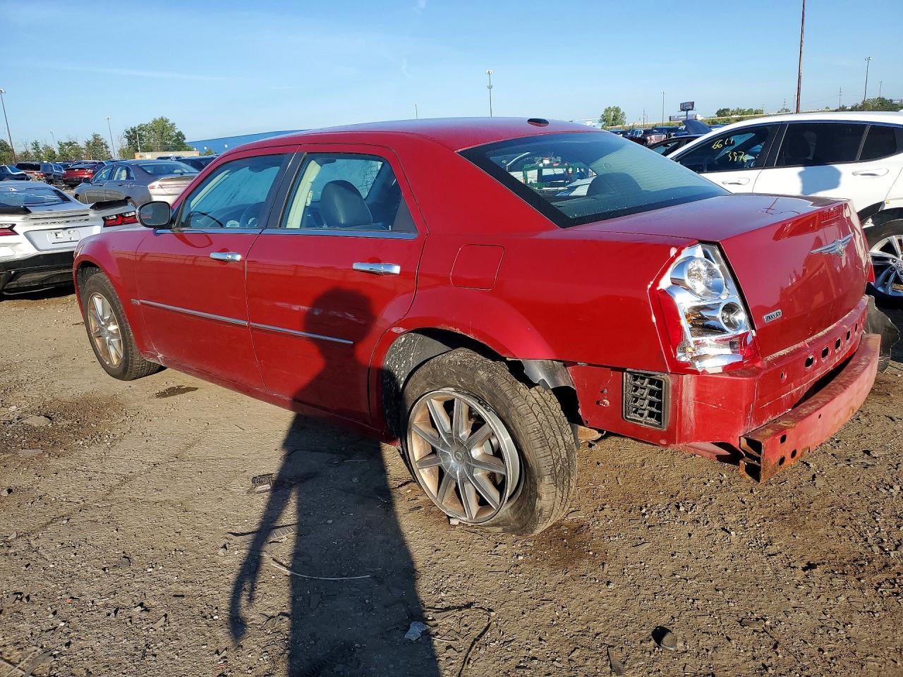 2010 Chrysler 300 Touring Red vin: 2C3CK5CV4AH113334