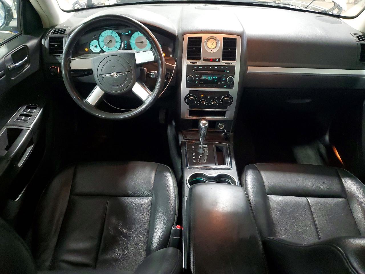 2010 Chrysler 300 Touring Silver vin: 2C3CK5CV4AH181763