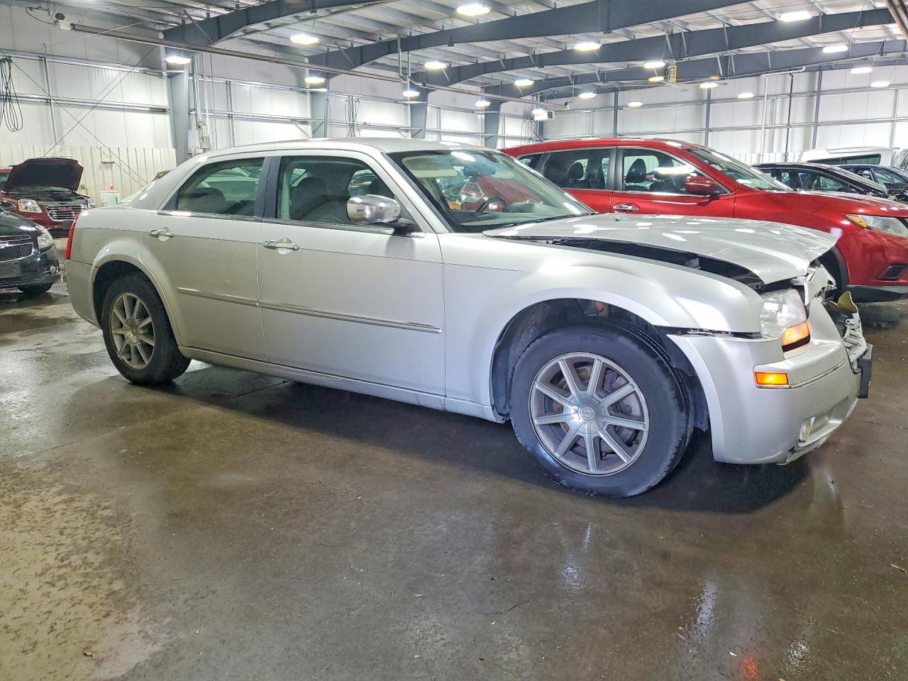 2010 Chrysler 300 Touring Silver vin: 2C3CK5CV4AH181763