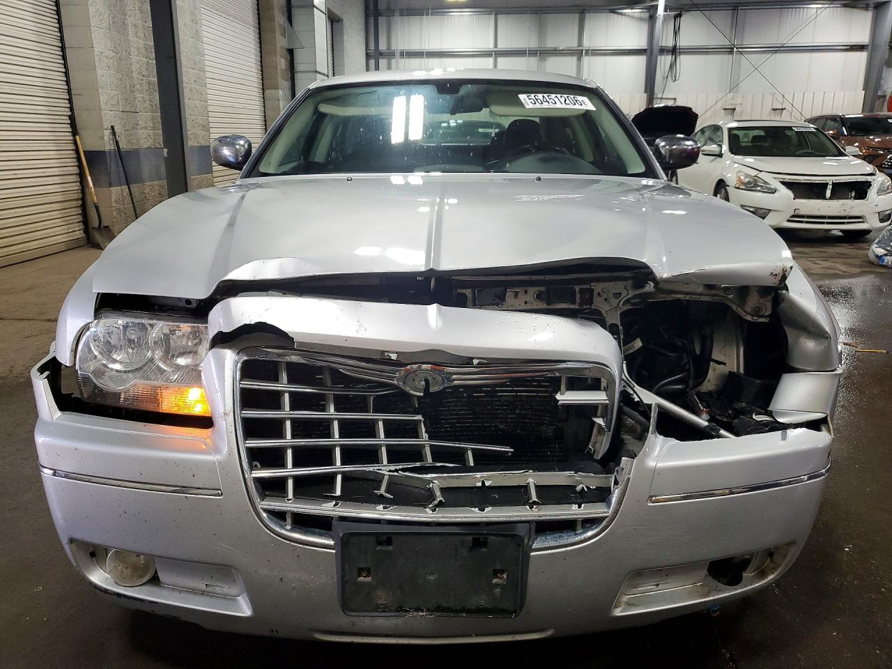 2010 Chrysler 300 Touring Silver vin: 2C3CK5CV4AH181763