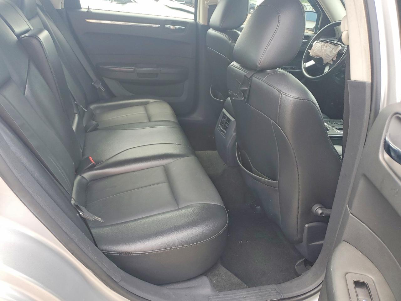 2010 Chrysler 300 Touring Серебряный vin: 2C3CK5CV5AH133284
