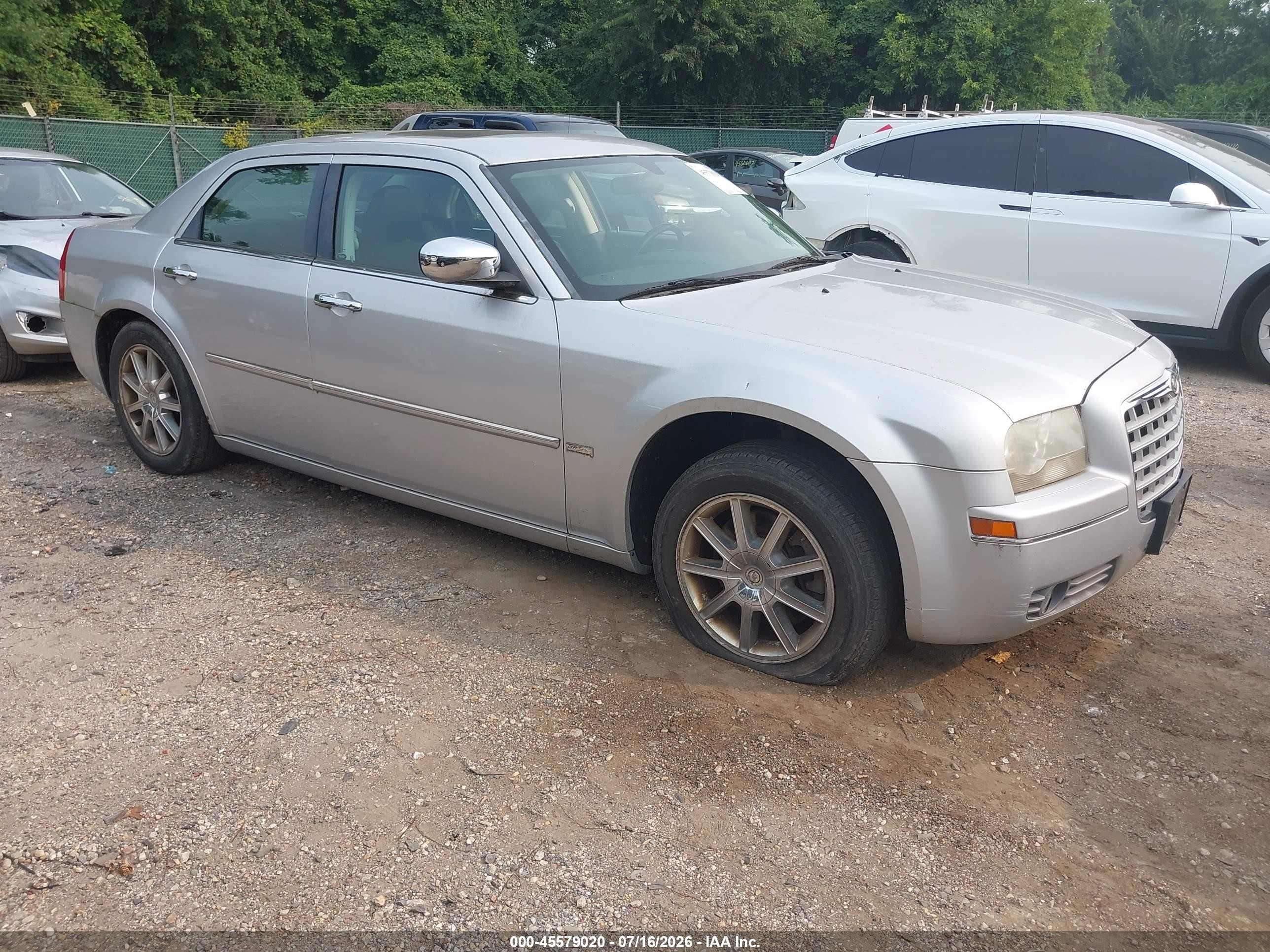 2010 Chrysler 300 Touring/signature Series Silver vin: 2C3CK5CV6AH134539