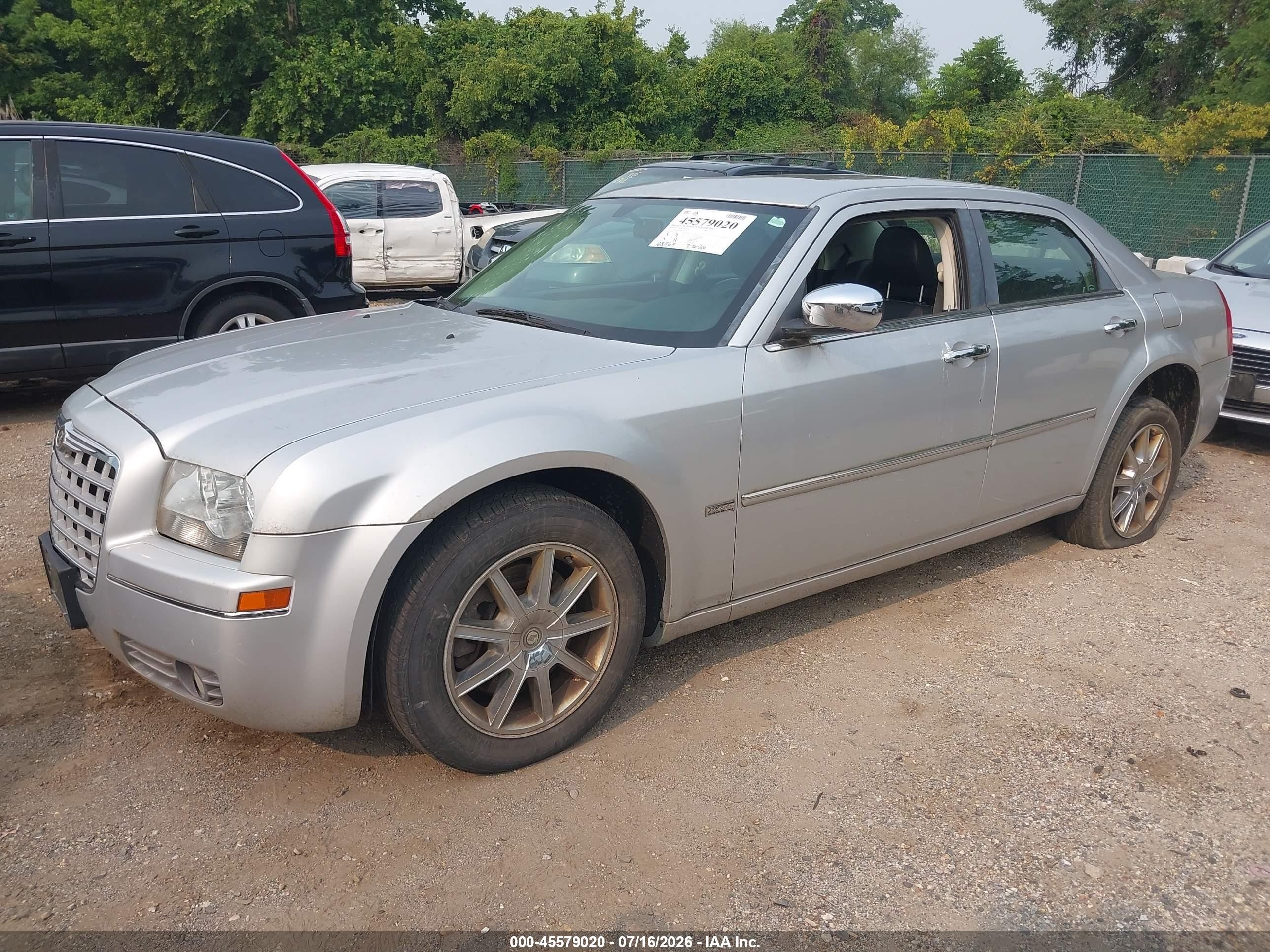 2010 Chrysler 300 Touring/signature Series Silver vin: 2C3CK5CV6AH134539
