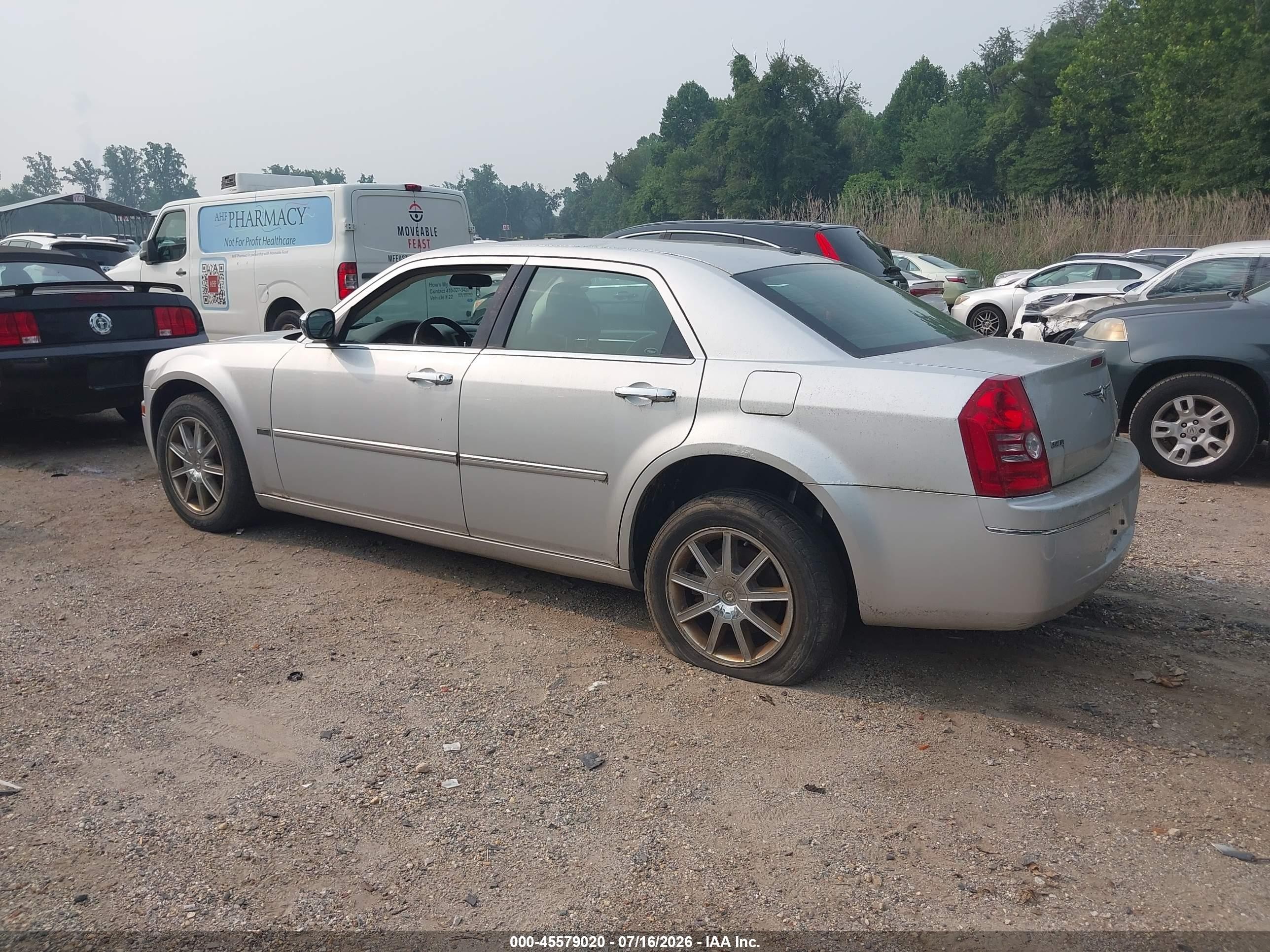 2010 Chrysler 300 Touring/signature Series Silver vin: 2C3CK5CV6AH134539