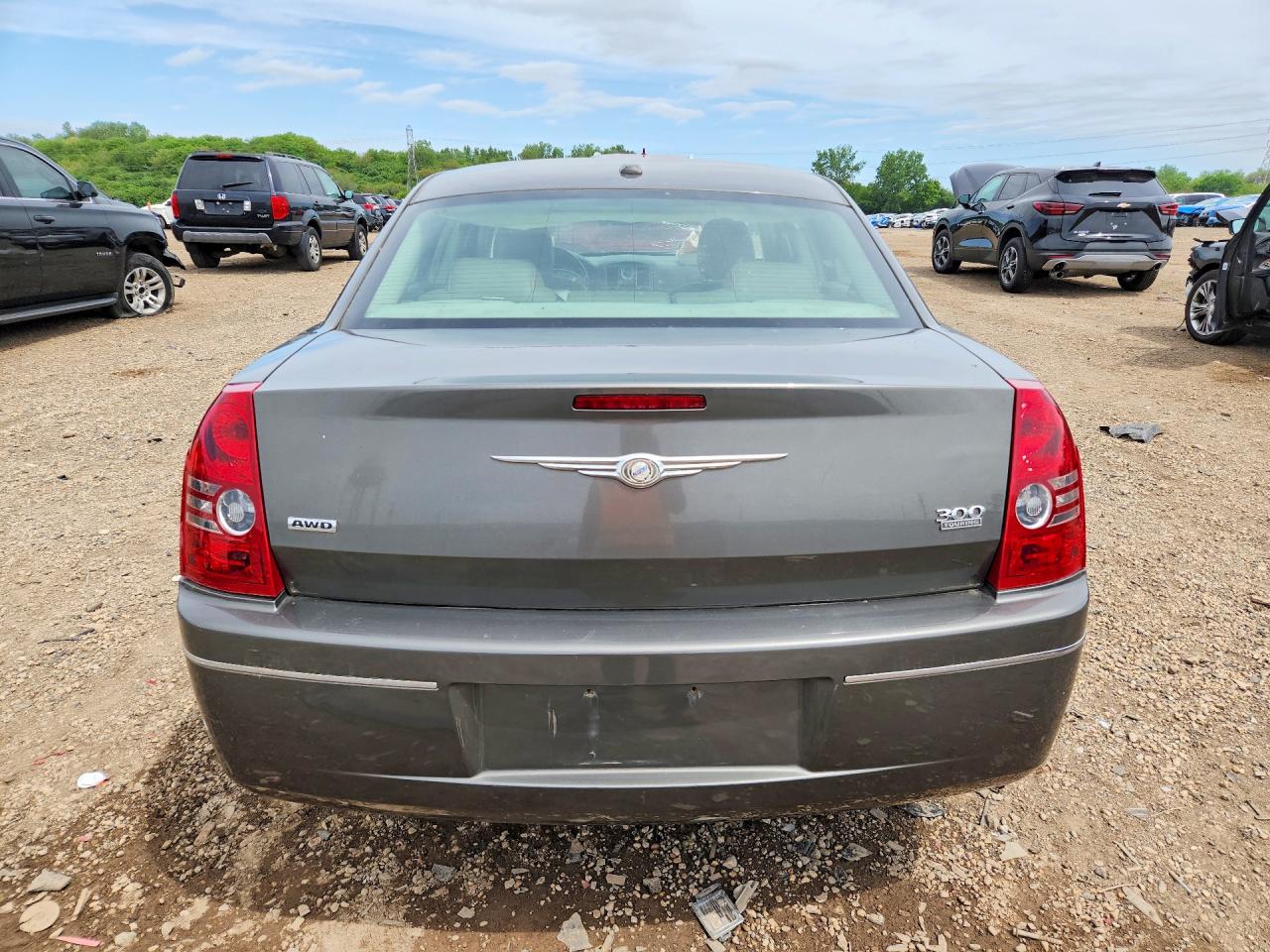 2010 Chrysler 300 Touring Угольный vin: 2C3CK5CV8AH211573