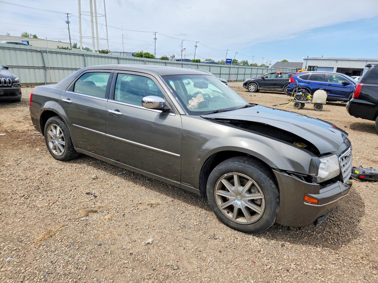 2010 Chrysler 300 Touring Угольный vin: 2C3CK5CV8AH211573