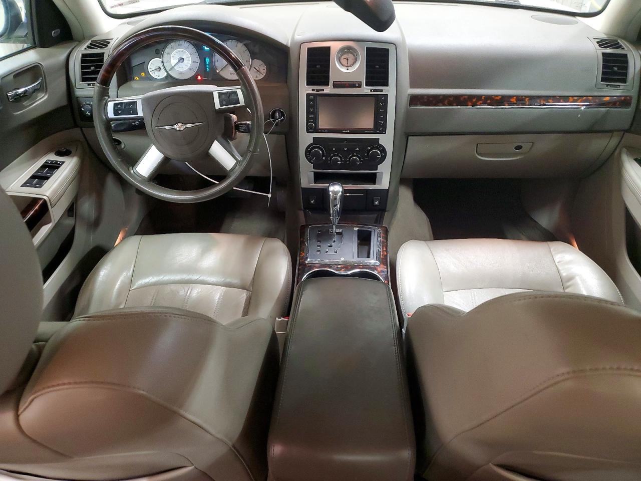2010 Chrysler 300c Beige vin: 2C3CK6CT2AH239406