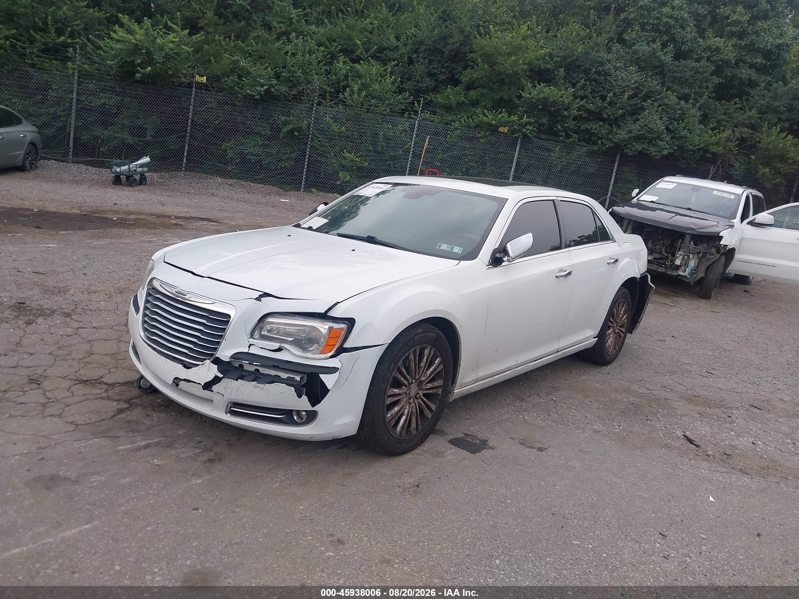 2011 Chrysler 300c Awd White vin: 2C3CK6CT5BH615503