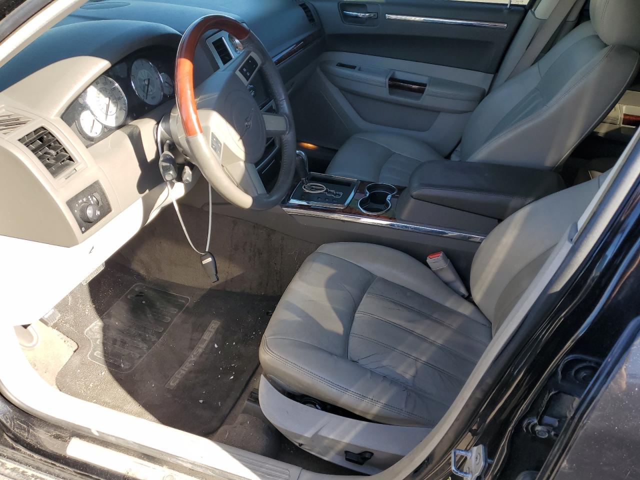 2010 Chrysler 300c Черный vin: 2C3CK6CTXAH129090