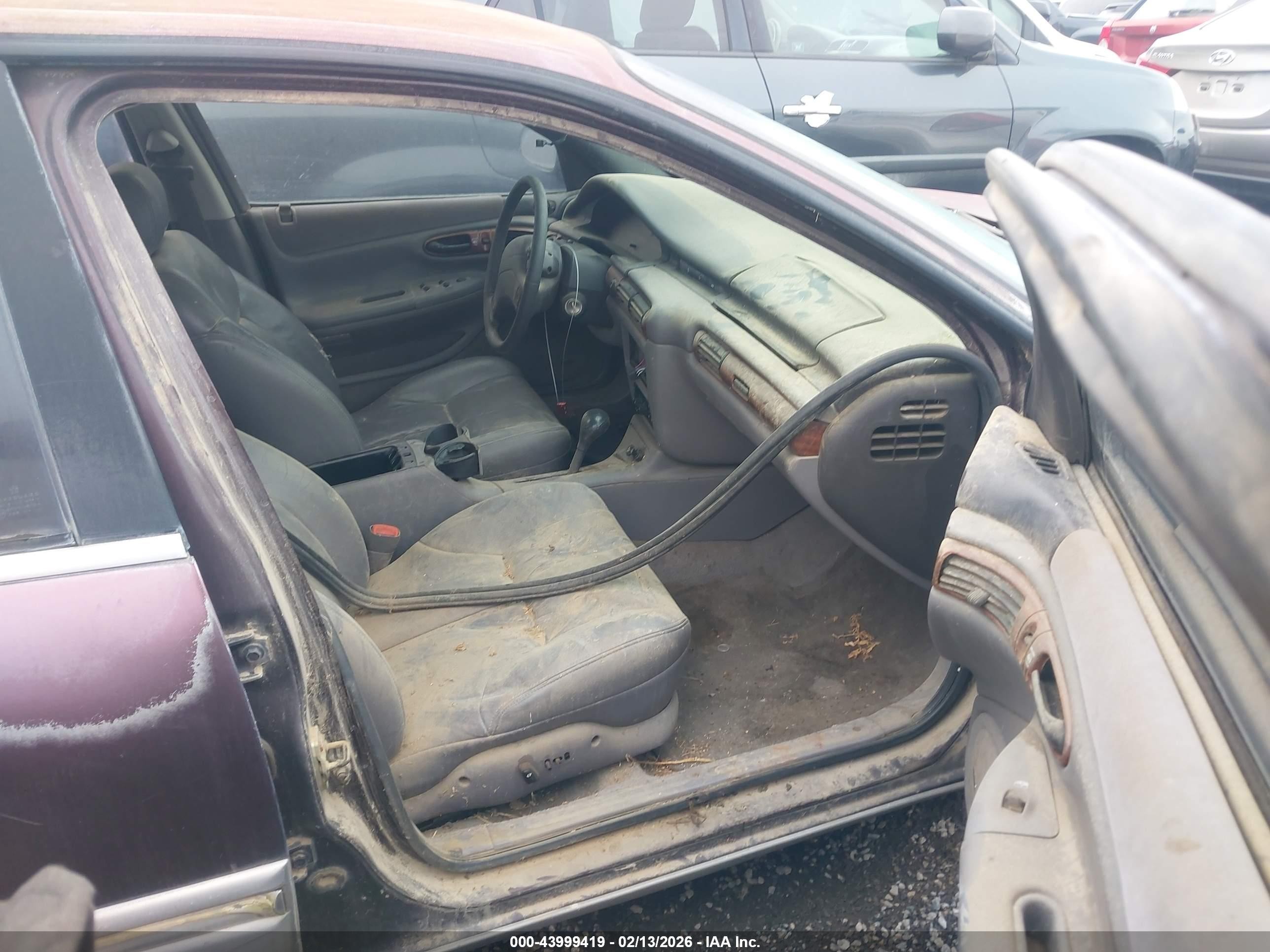 1994 Chrysler Concorde   Красный vin: 2C3EL56F4RH187553