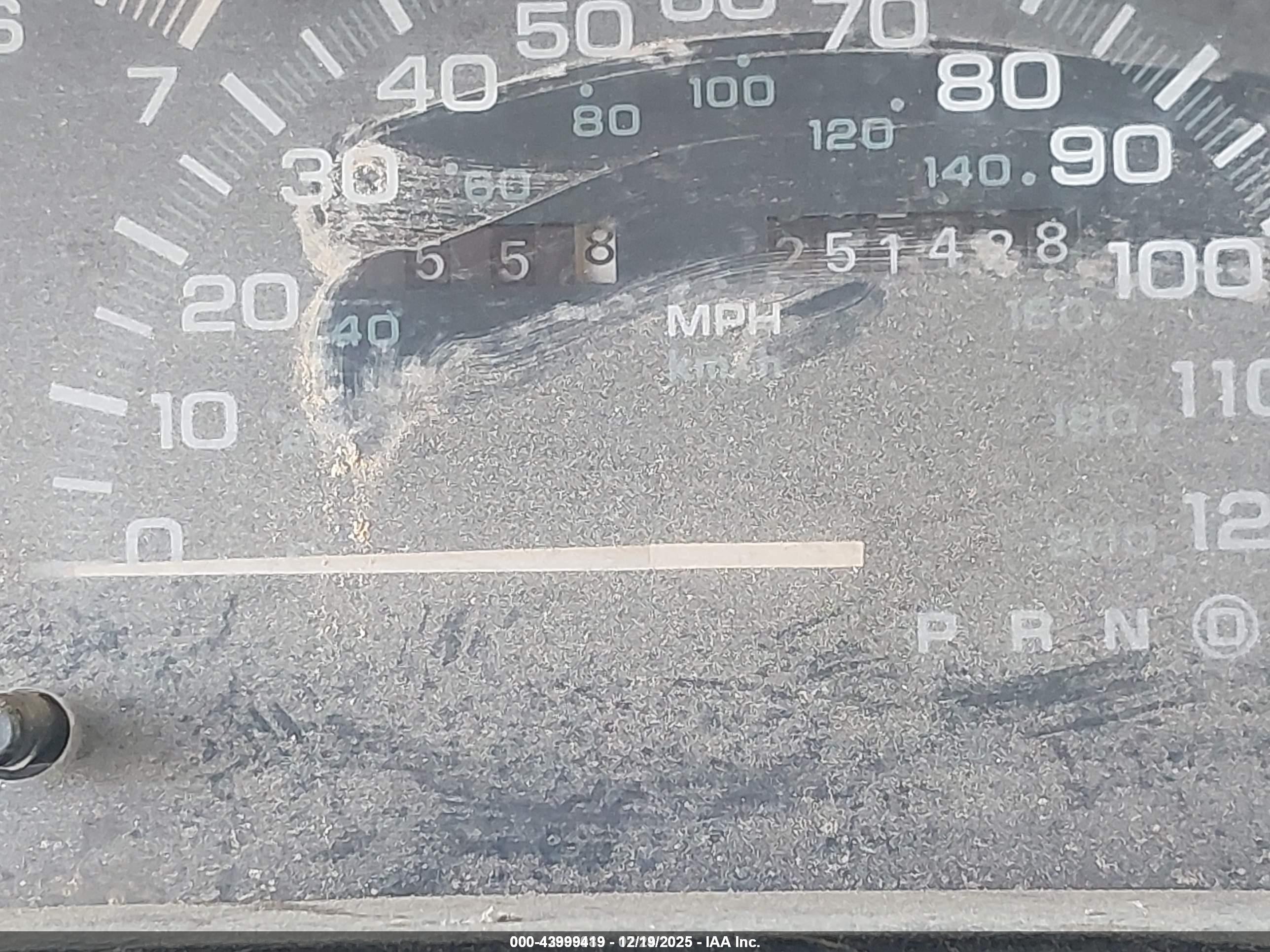 1994 Chrysler Concorde   Красный vin: 2C3EL56F4RH187553