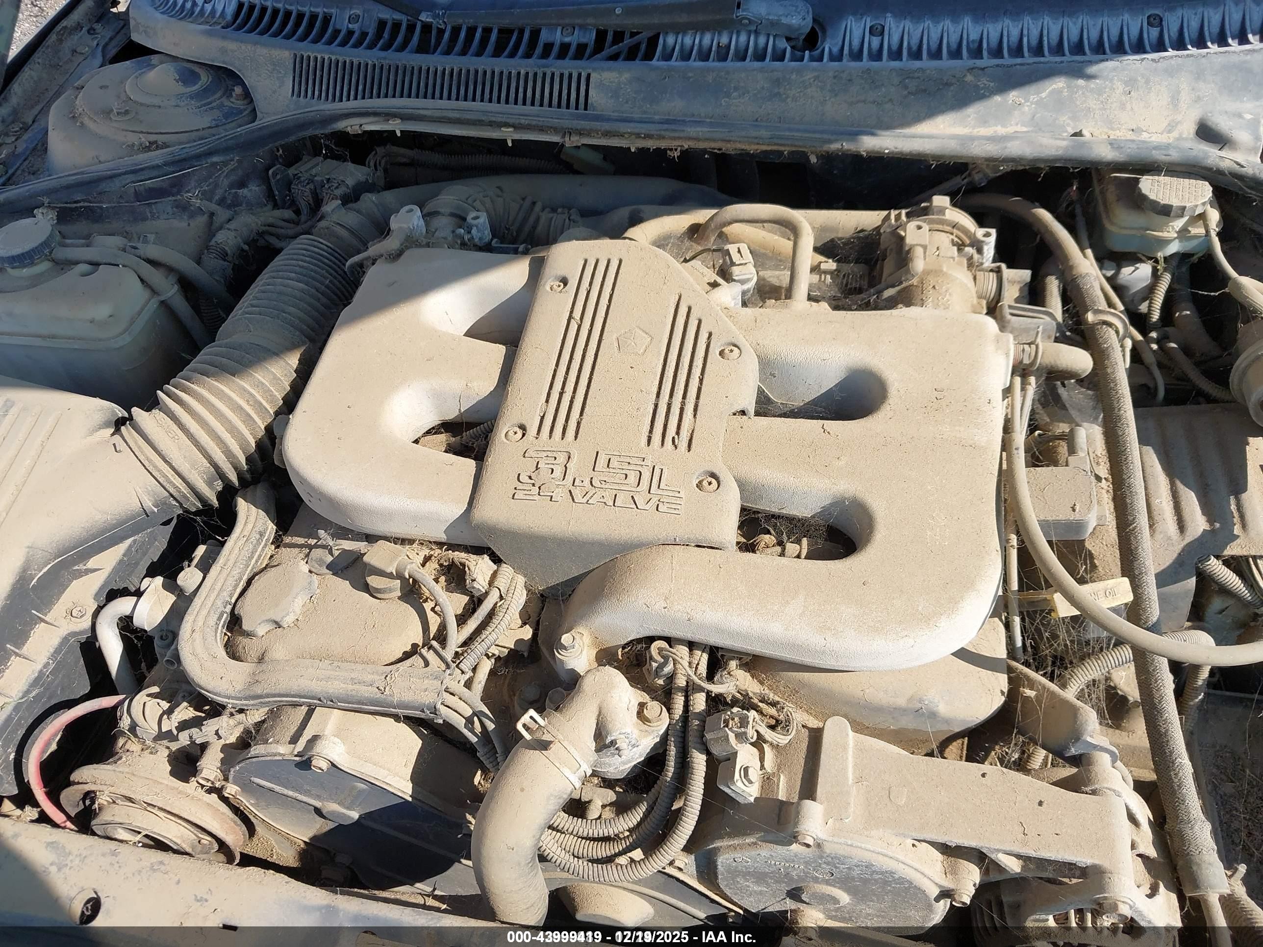 1994 Chrysler Concorde   Красный vin: 2C3EL56F4RH187553
