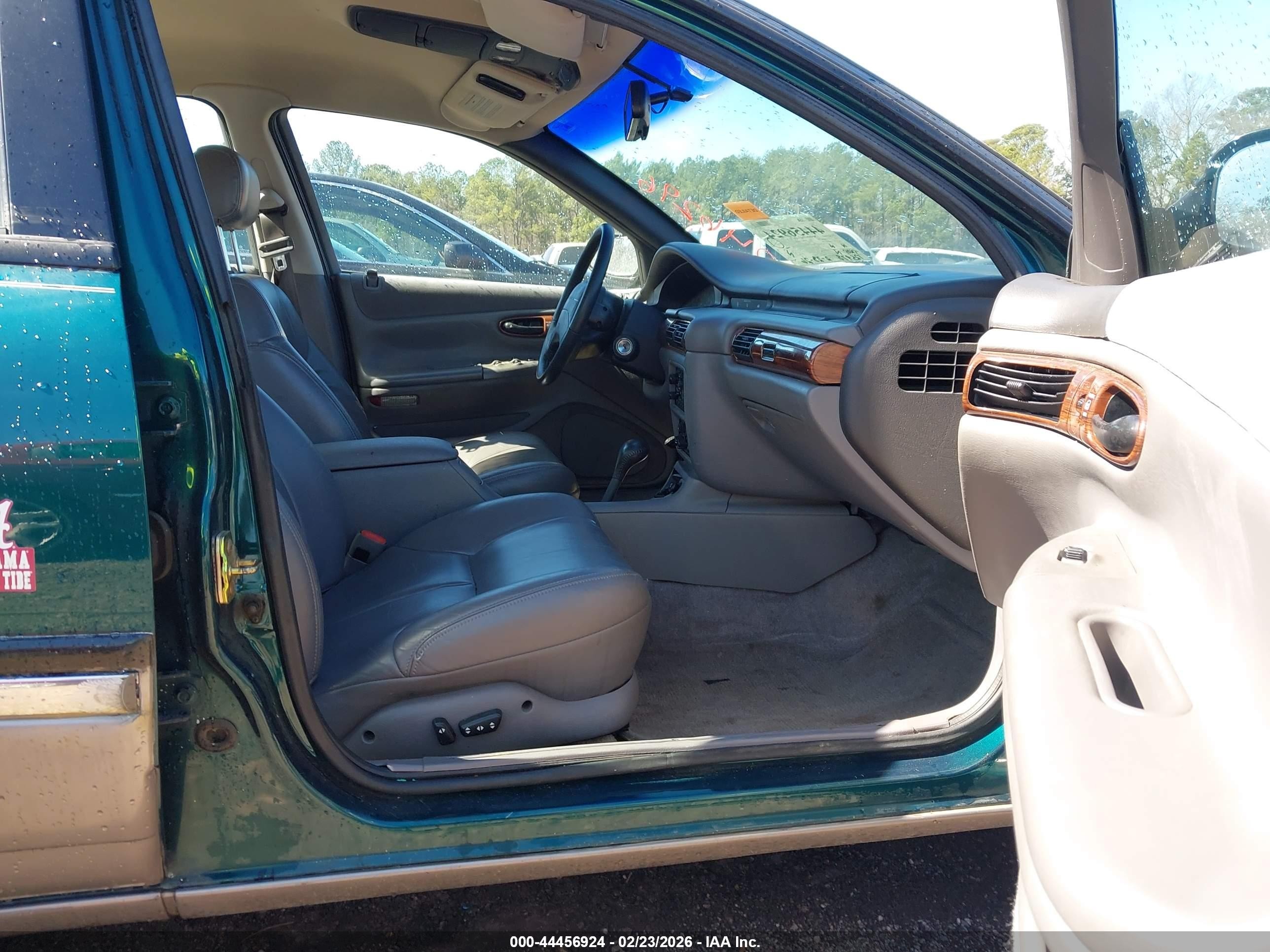 1994 Chrysler Concorde   Green vin: 2C3EL56FXRH246296