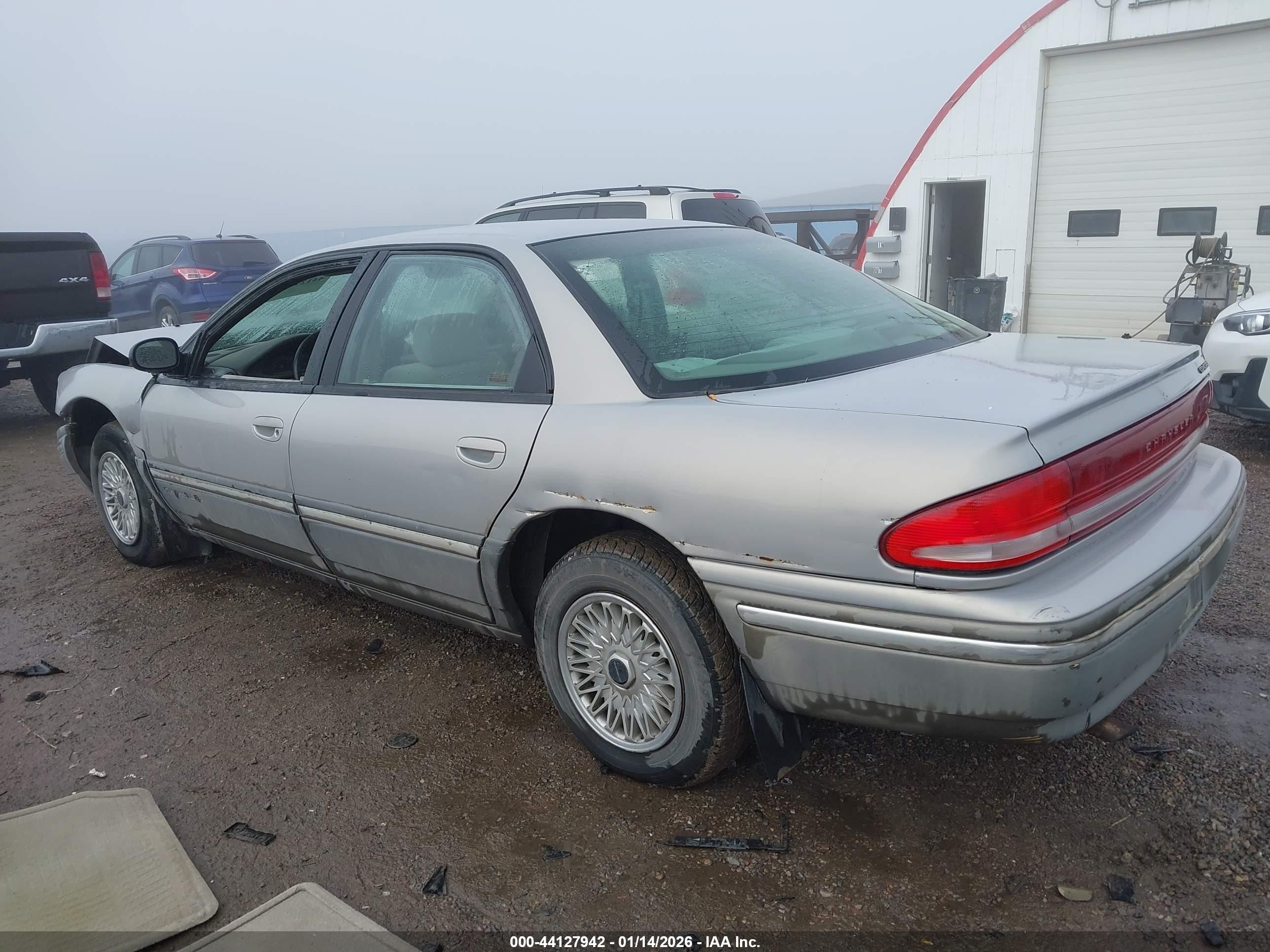 1994 Chrysler Concorde   Beige vin: 2C3EL56T6RH124637
