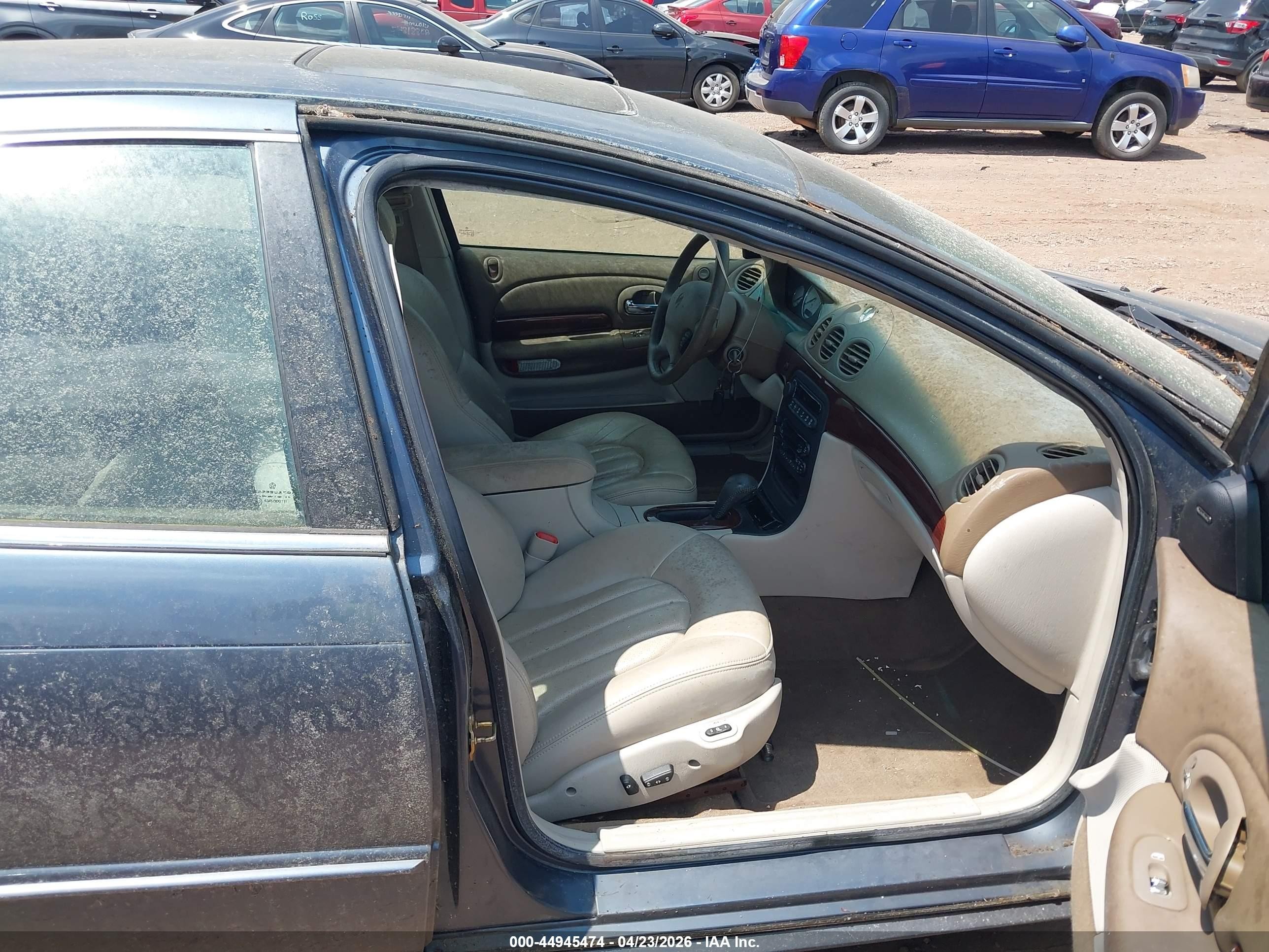 2000 Chrysler Lhs   Зеленый vin: 2C3HC56G0YH316179
