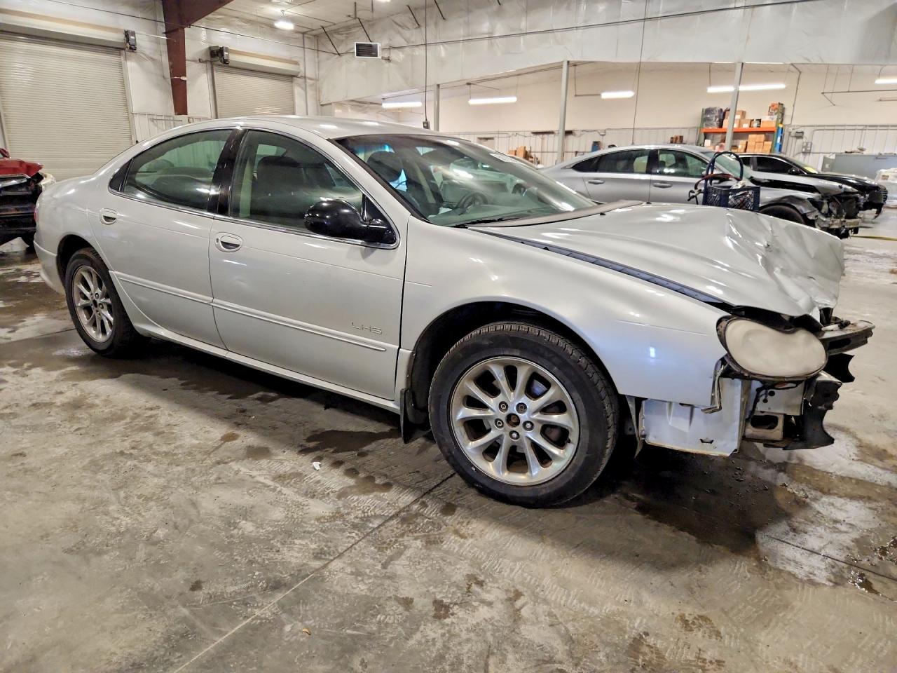 2000 Chrysler Lhs Silver vin: 2C3HC56G1YH320936