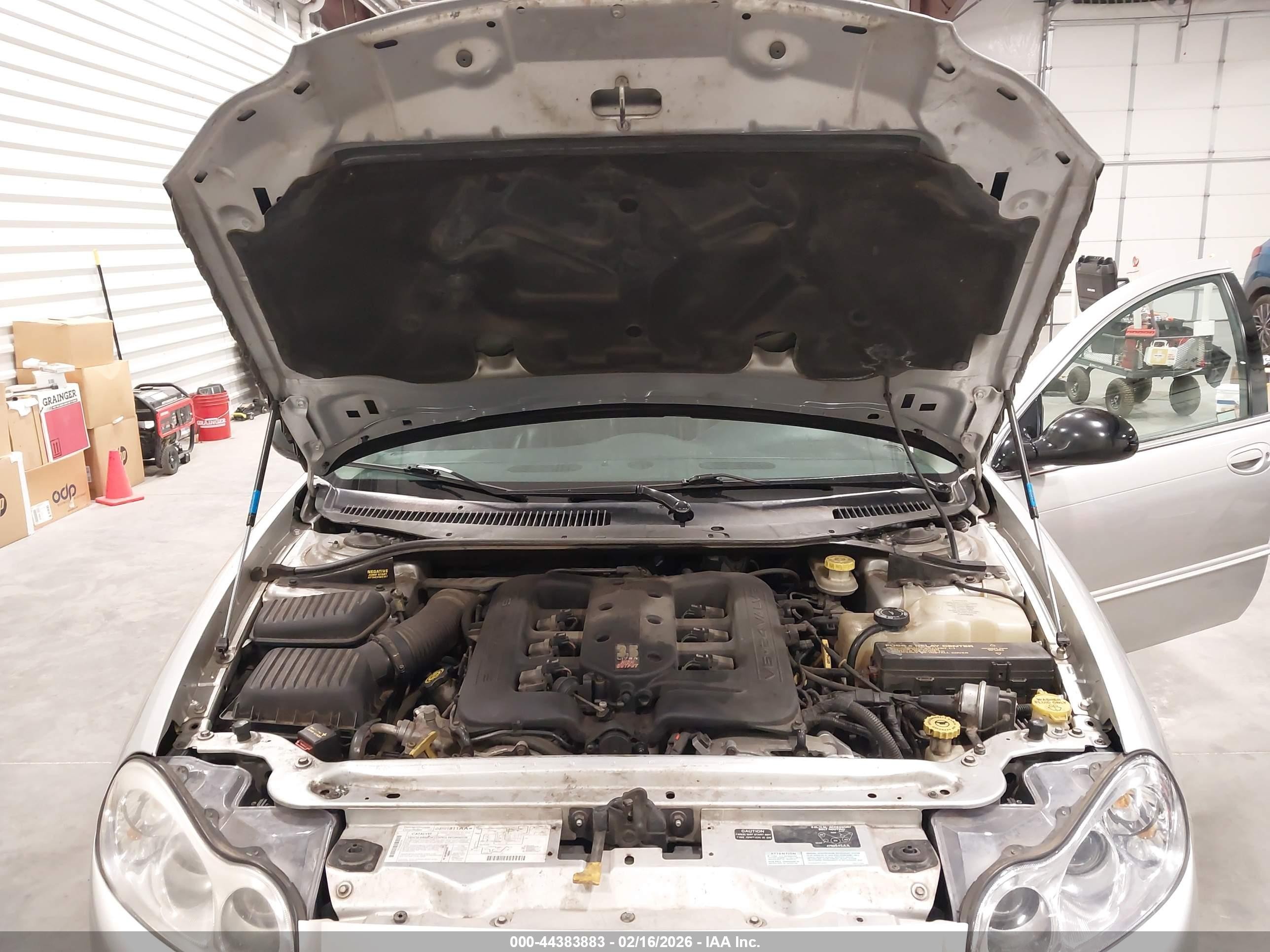 2001 Chrysler Lhs   Silver vin: 2C3HC56G31H616014