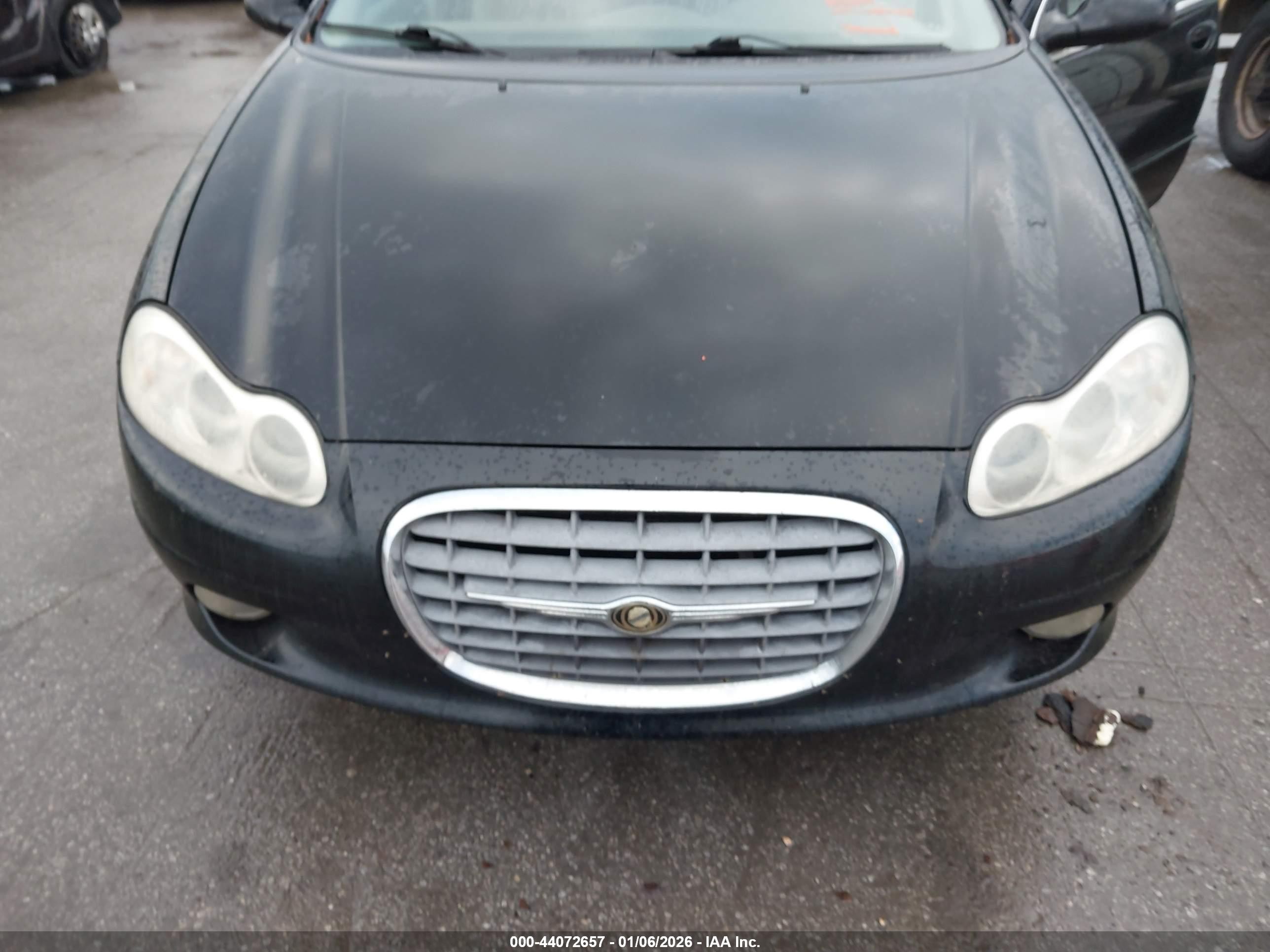 2001 Chrysler Lhs   Black vin: 2C3HC56G41H514690