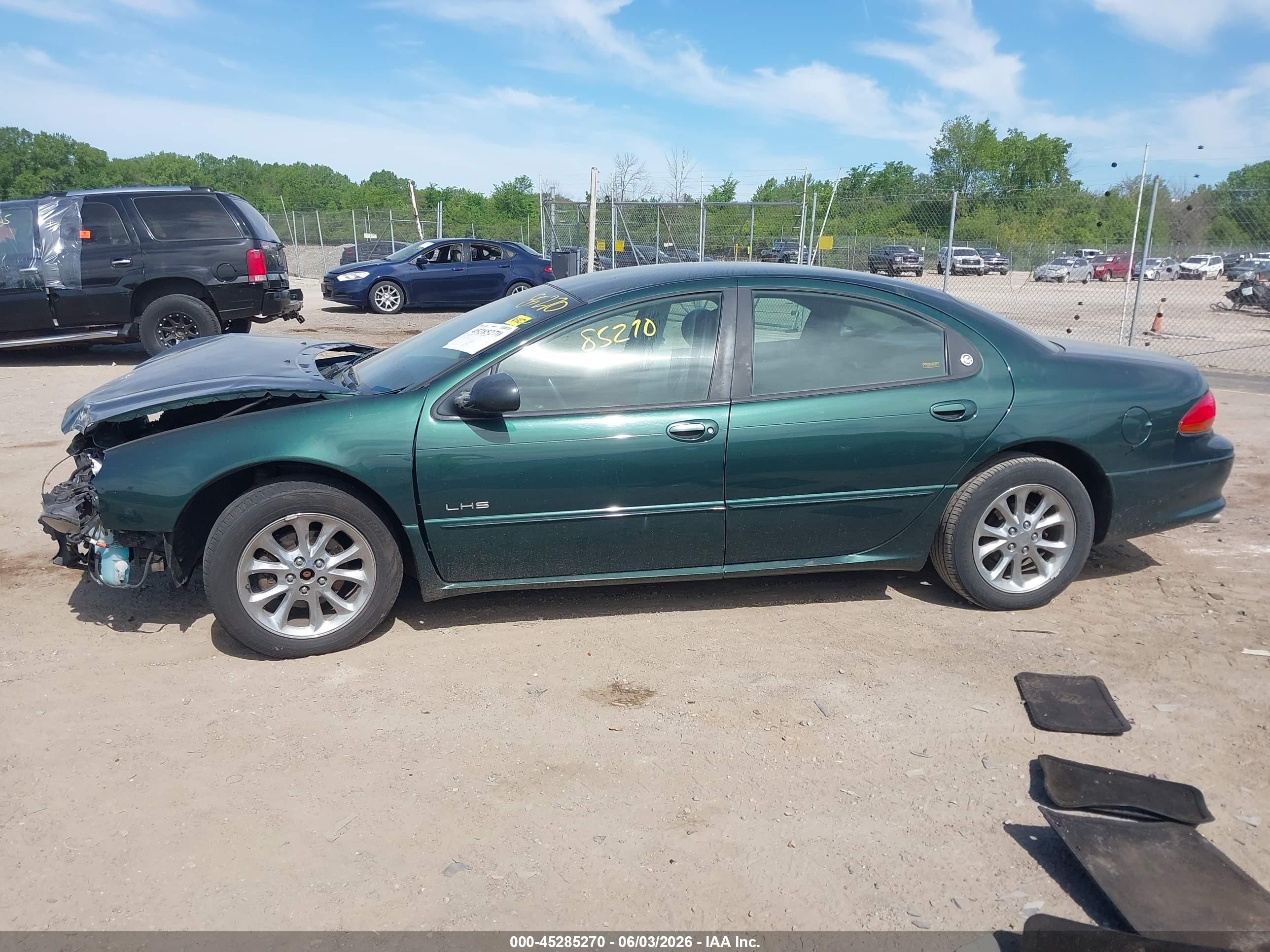 1999 Chrysler Lhs   Green vin: 2C3HC56G6XH754462