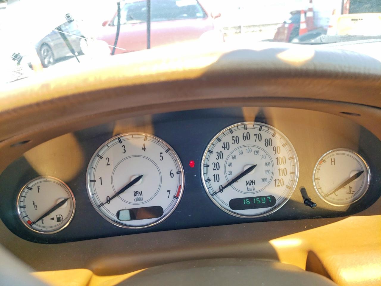 1999 Chrysler Lhs Tan vin: 2C3HC56G7XH573371