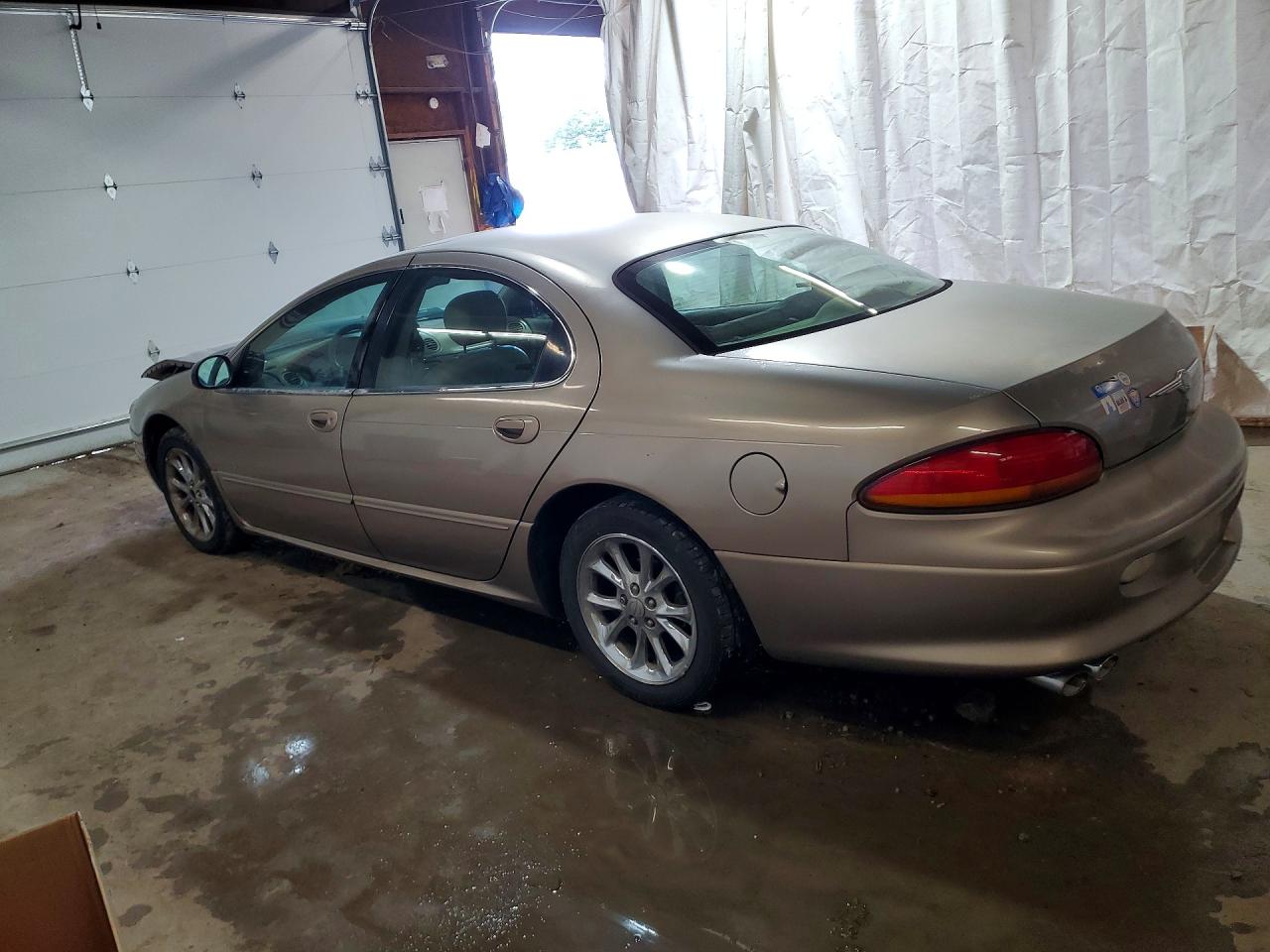 2000 Chrysler Lhs Tan vin: 2C3HC56G8YH151661