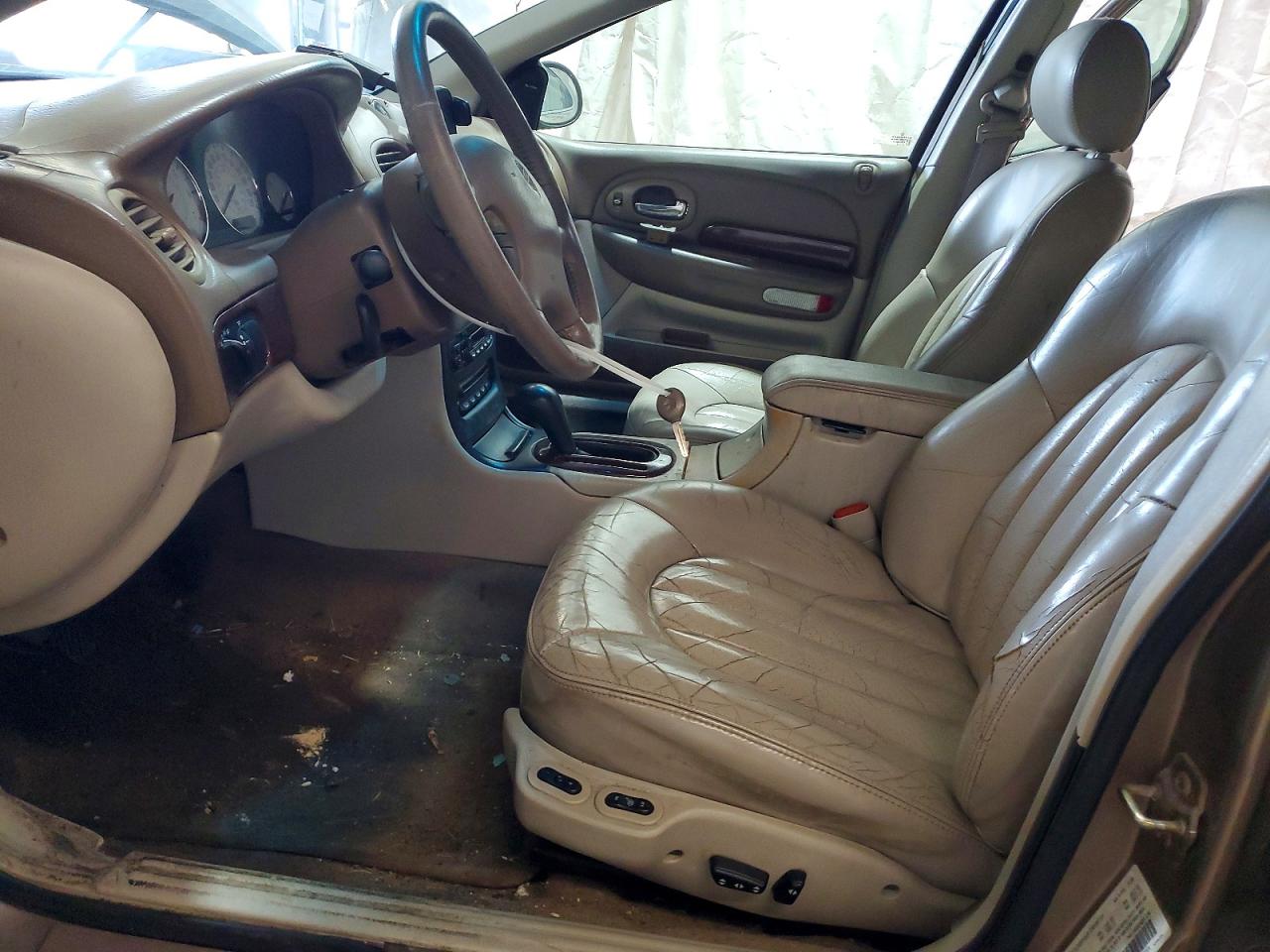 2000 Chrysler Lhs Tan vin: 2C3HC56G8YH151661