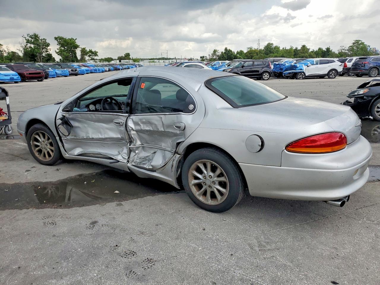 2000 Chrysler Lhs Silver vin: 2C3HC56G8YH156469