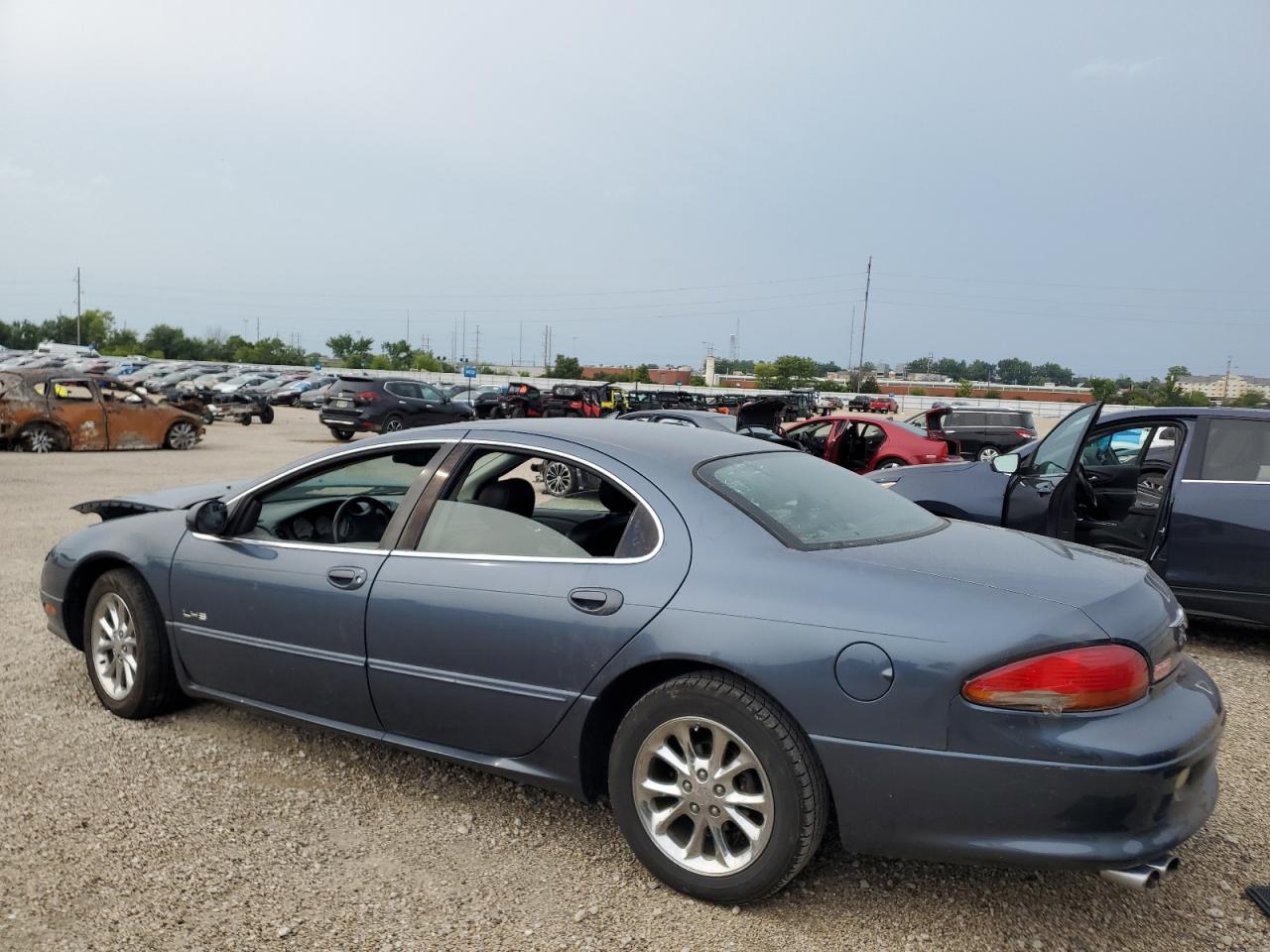 2000 Chrysler Lhs Blue vin: 2C3HC56G9YH102226