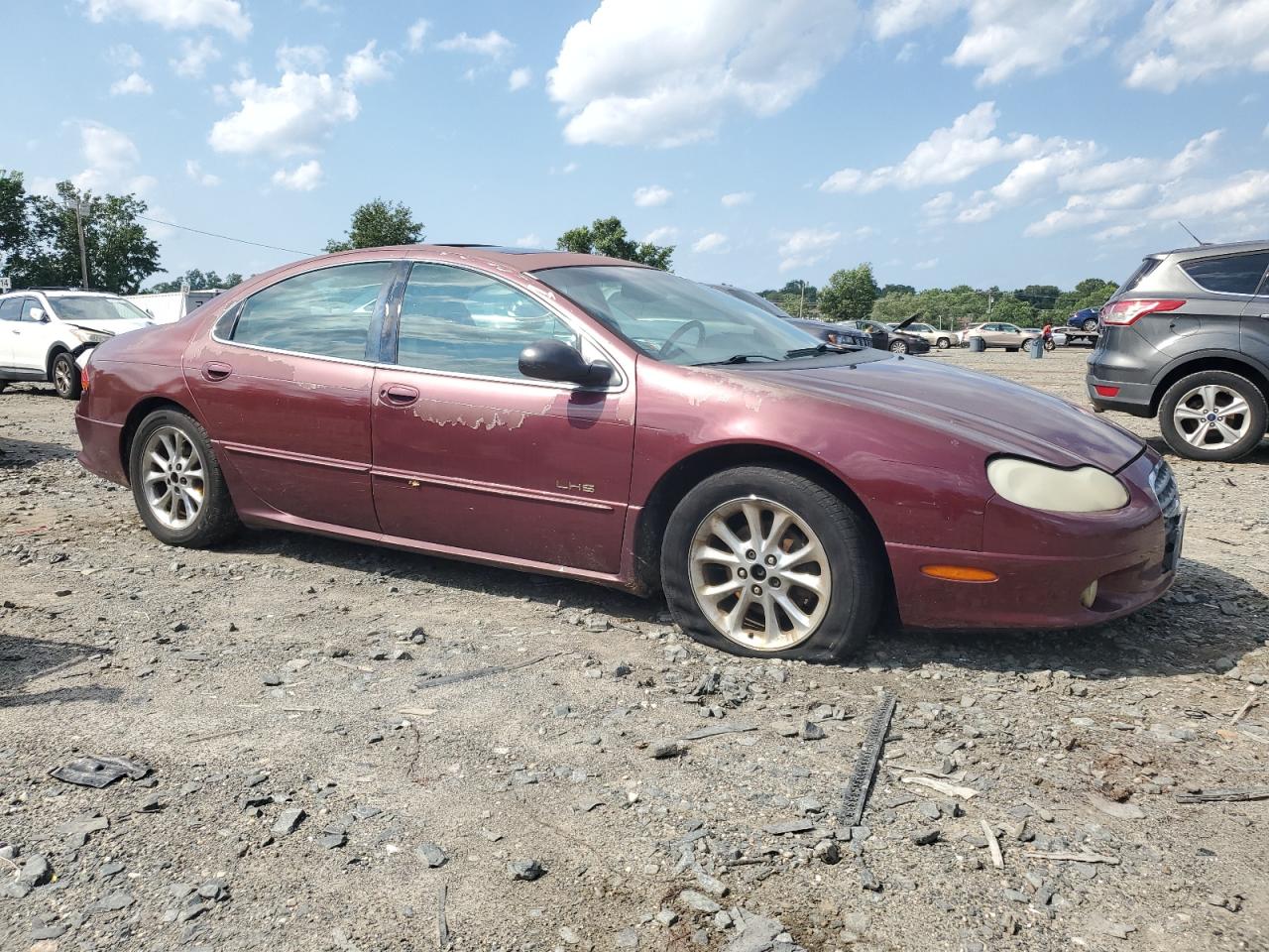2000 Chrysler Lhs Burgundy vin: 2C3HC56G9YH215190