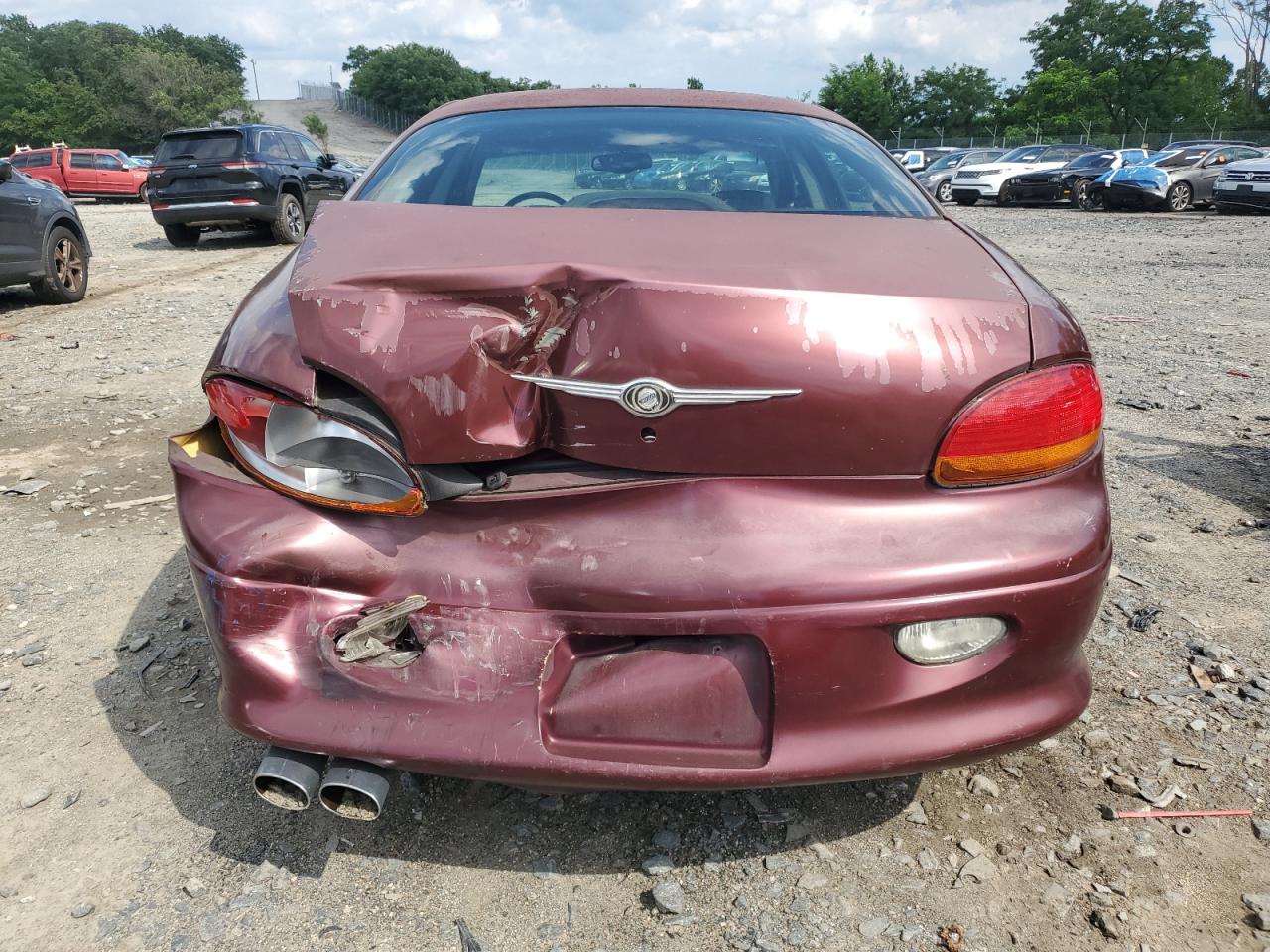 2000 Chrysler Lhs Burgundy vin: 2C3HC56G9YH215190