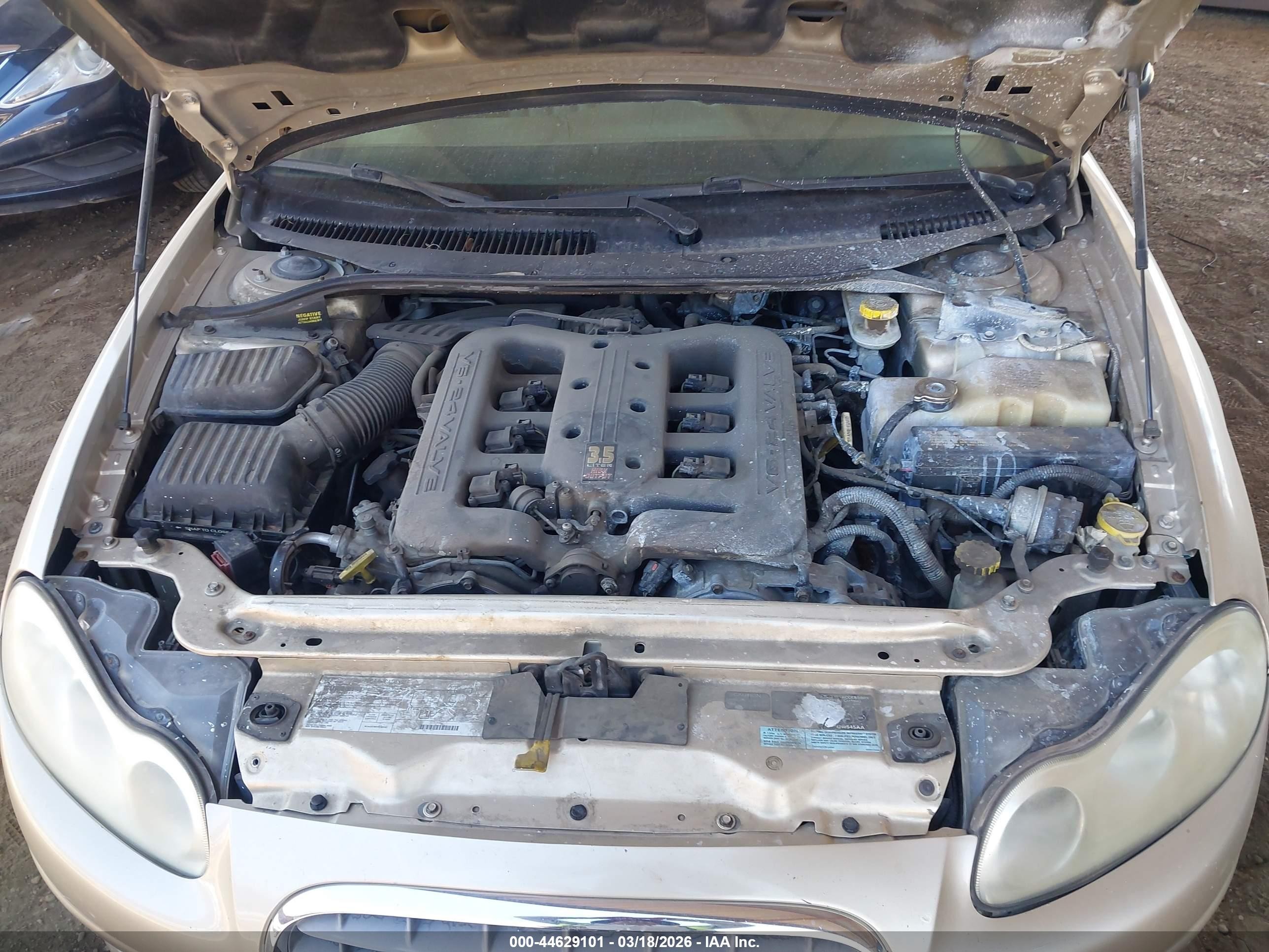 2000 Chrysler Lhs   Gold vin: 2C3HC56G9YH438104