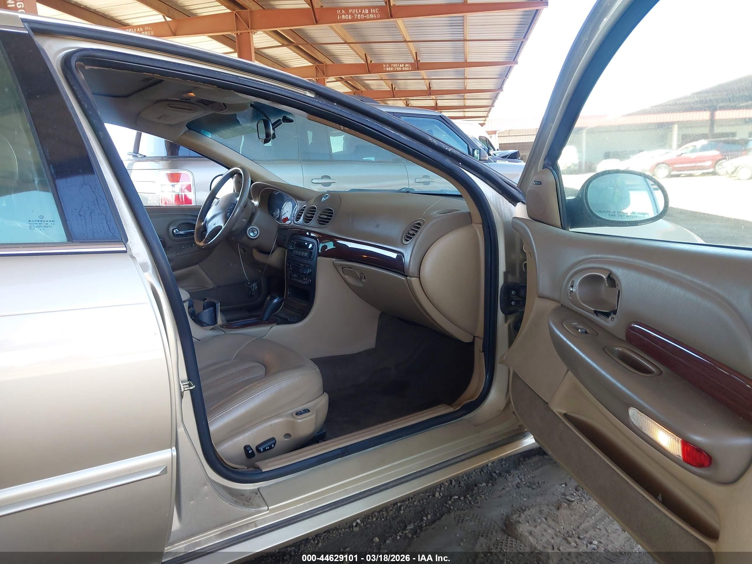 2000 Chrysler Lhs   Gold vin: 2C3HC56G9YH438104