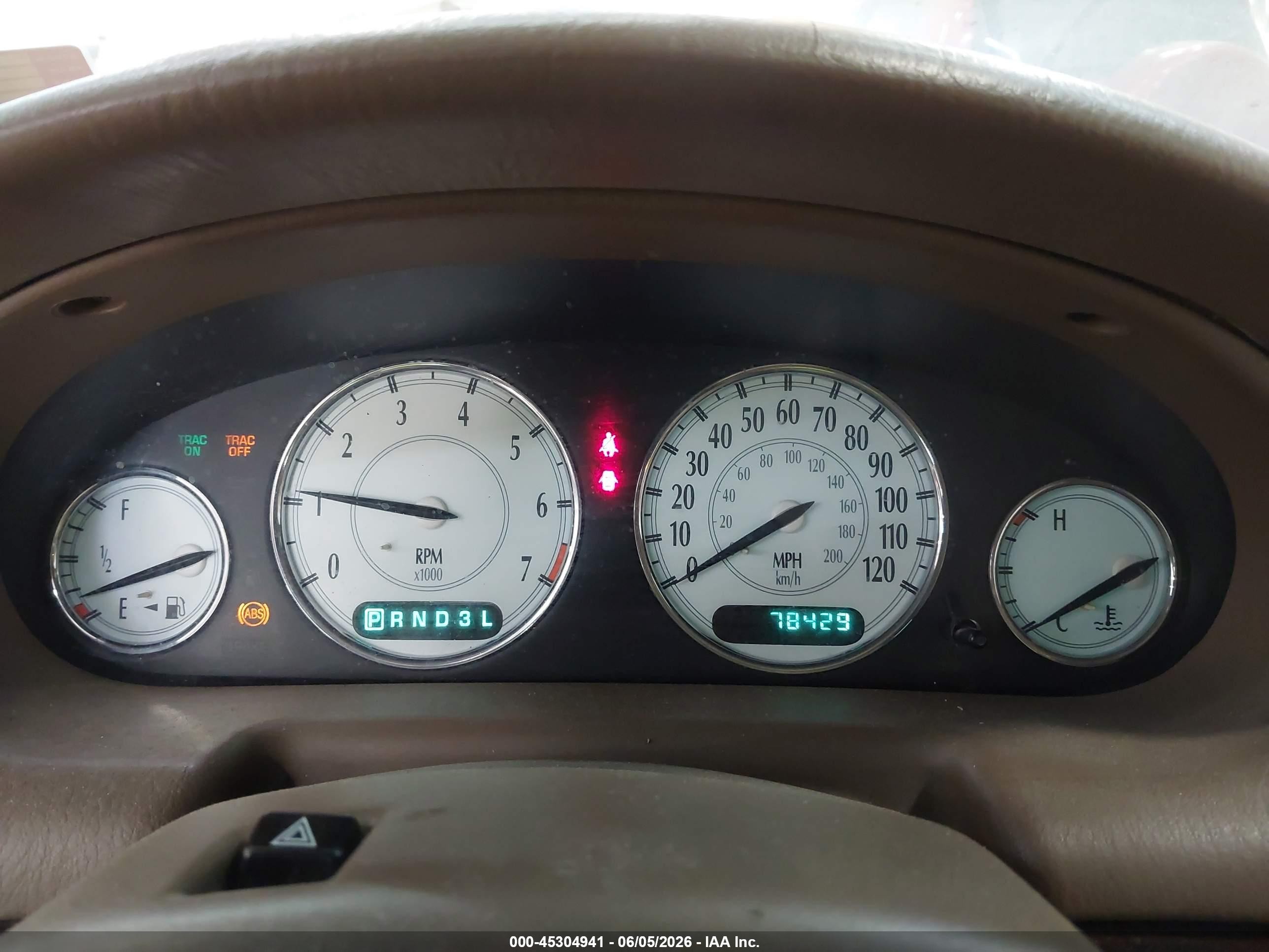 2000 Chrysler Lhs   Gold vin: 2C3HC56GXYH423935