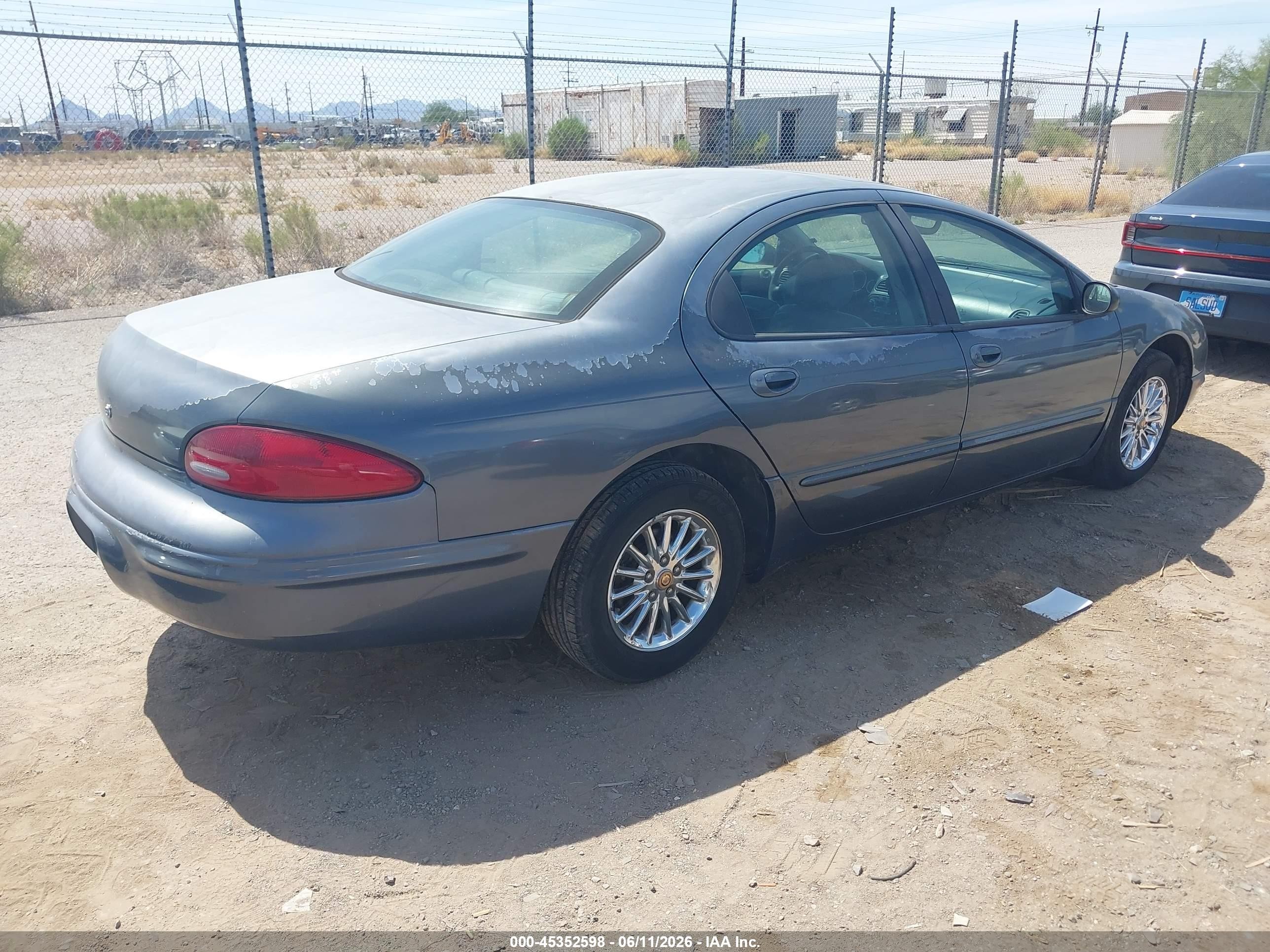 2000 Chrysler Concorde Lxi Gray vin: 2C3HD36J1YH167634